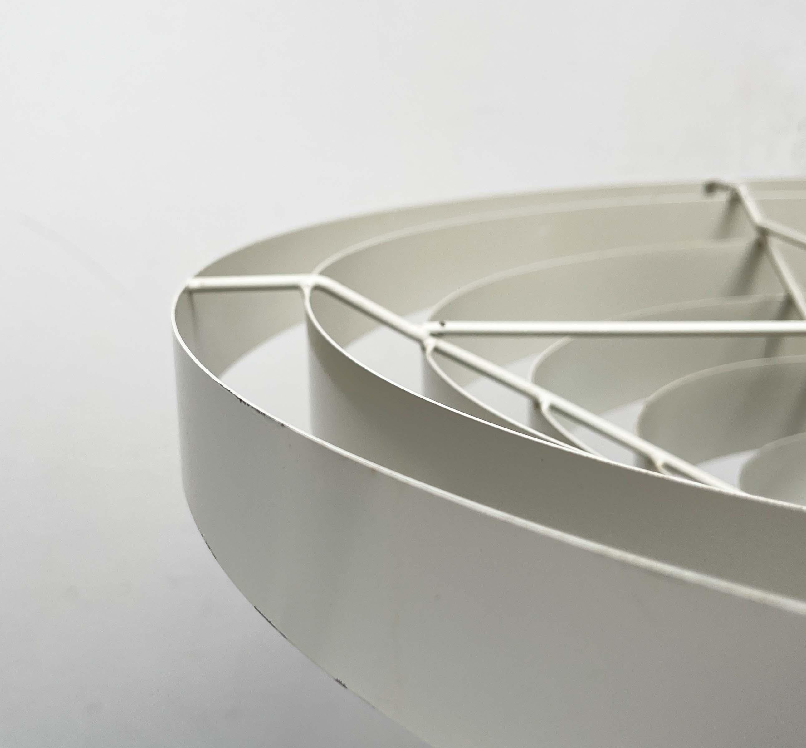 Lampada a sospensione minimalista di metà secolo Paavo Tynell, Idman, anni '60 in vendita 5
