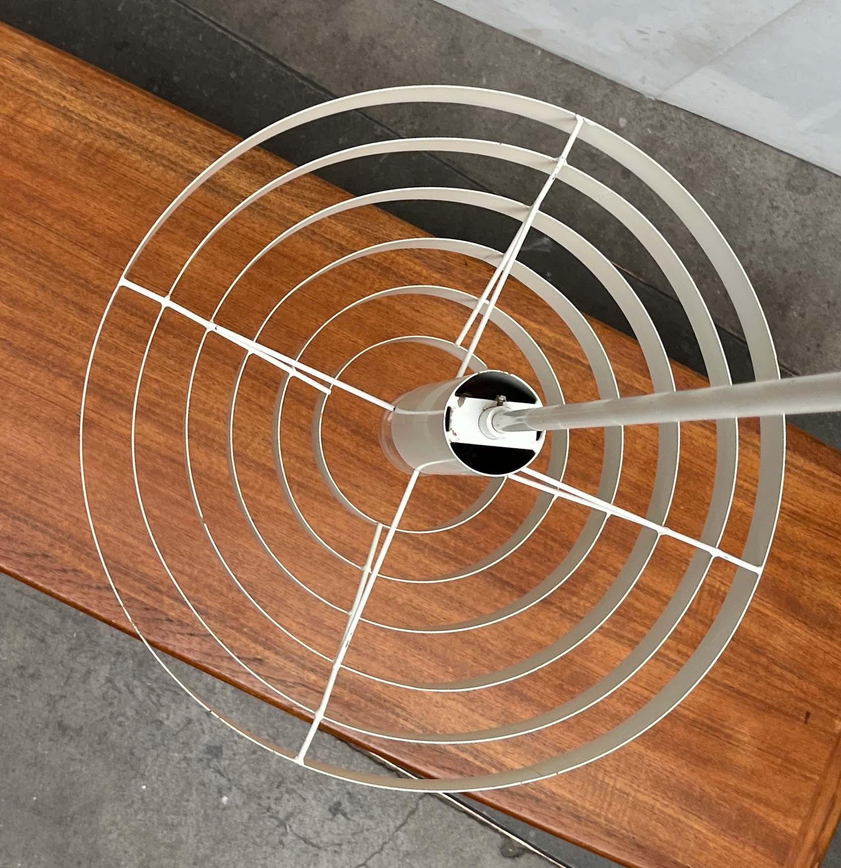 Lampada a sospensione minimalista di metà secolo Paavo Tynell, Idman, anni '60 in vendita 8