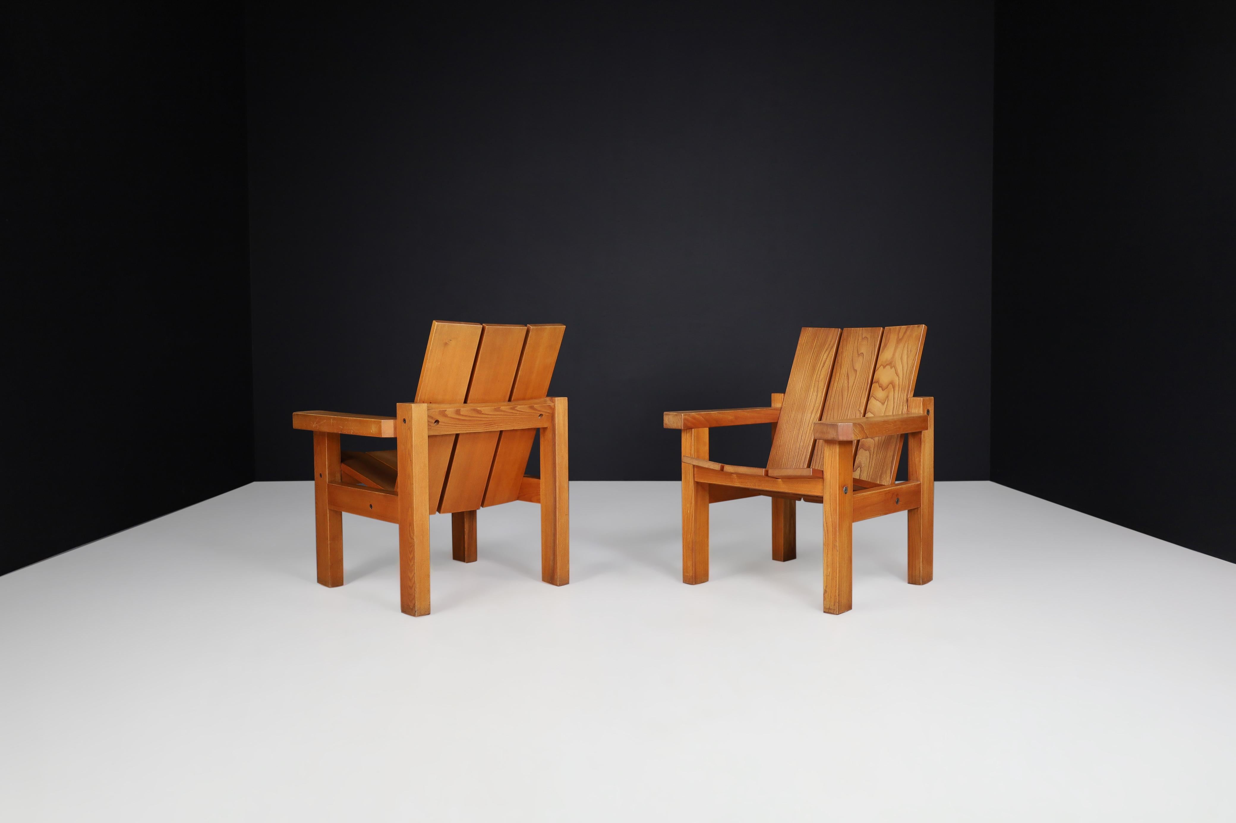Mid-Century Modern, Minimalist Lounge Chairs in Solid Elm, France 1960s In Good Condition For Sale In Almelo, NL