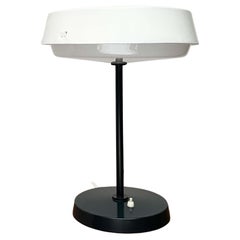 Mid-Century Modern Minimalist Table Lamp by Voitto Haapalainen for Idman Finland