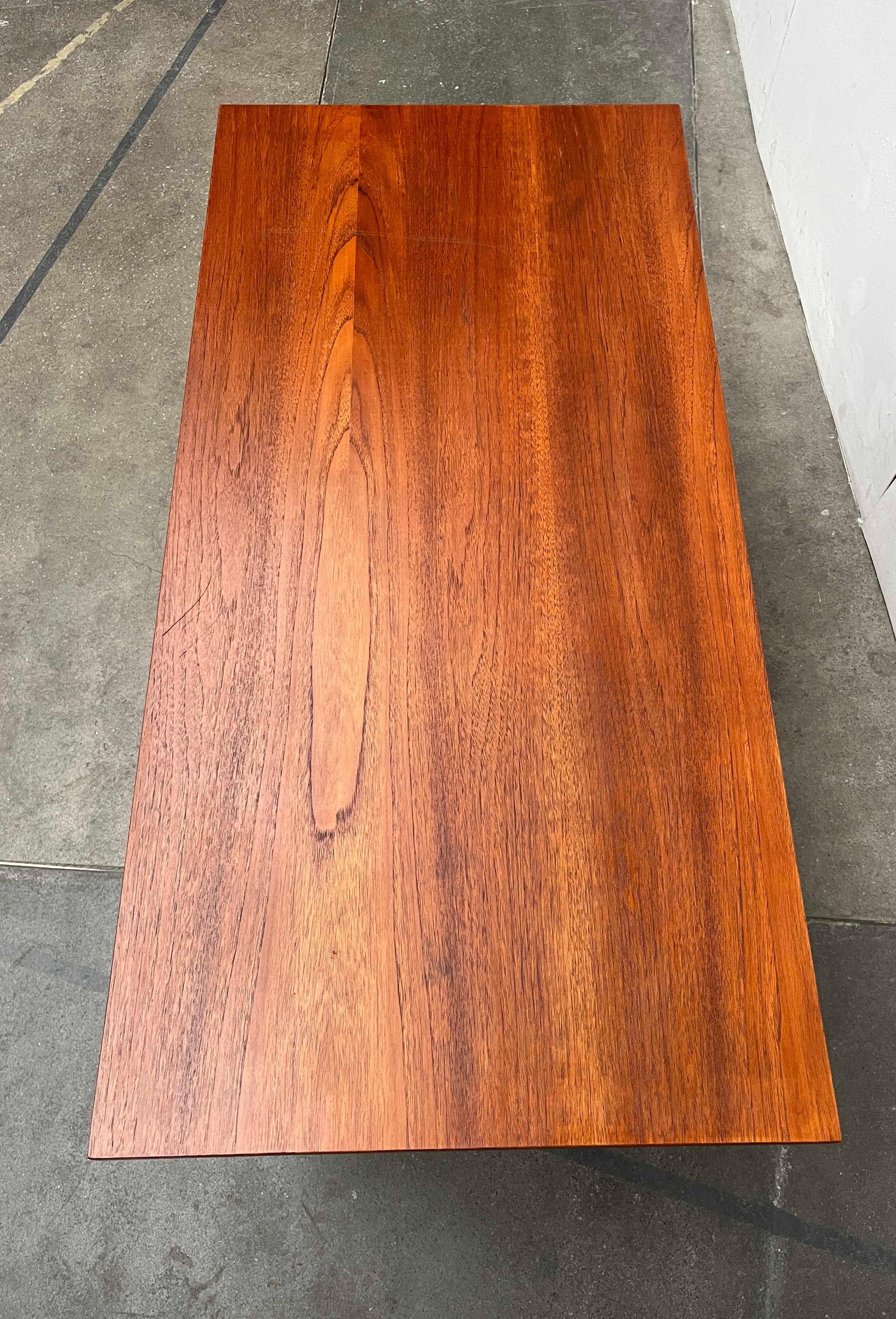 Mid-Century Modern Minimalist Teak Desk from Asko Finland, 1960s For Sale 5