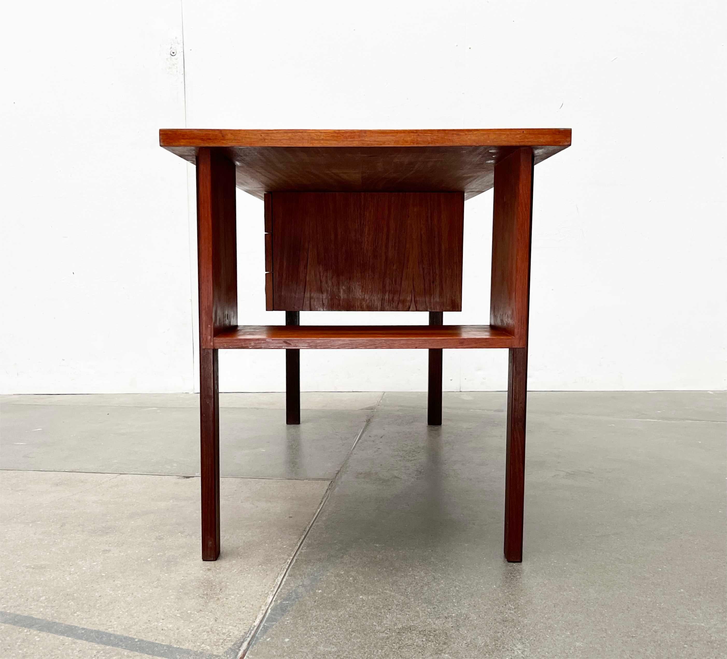 Mid-Century Modern Minimalist Teak Desk from Asko Finland, 1960s For Sale 8