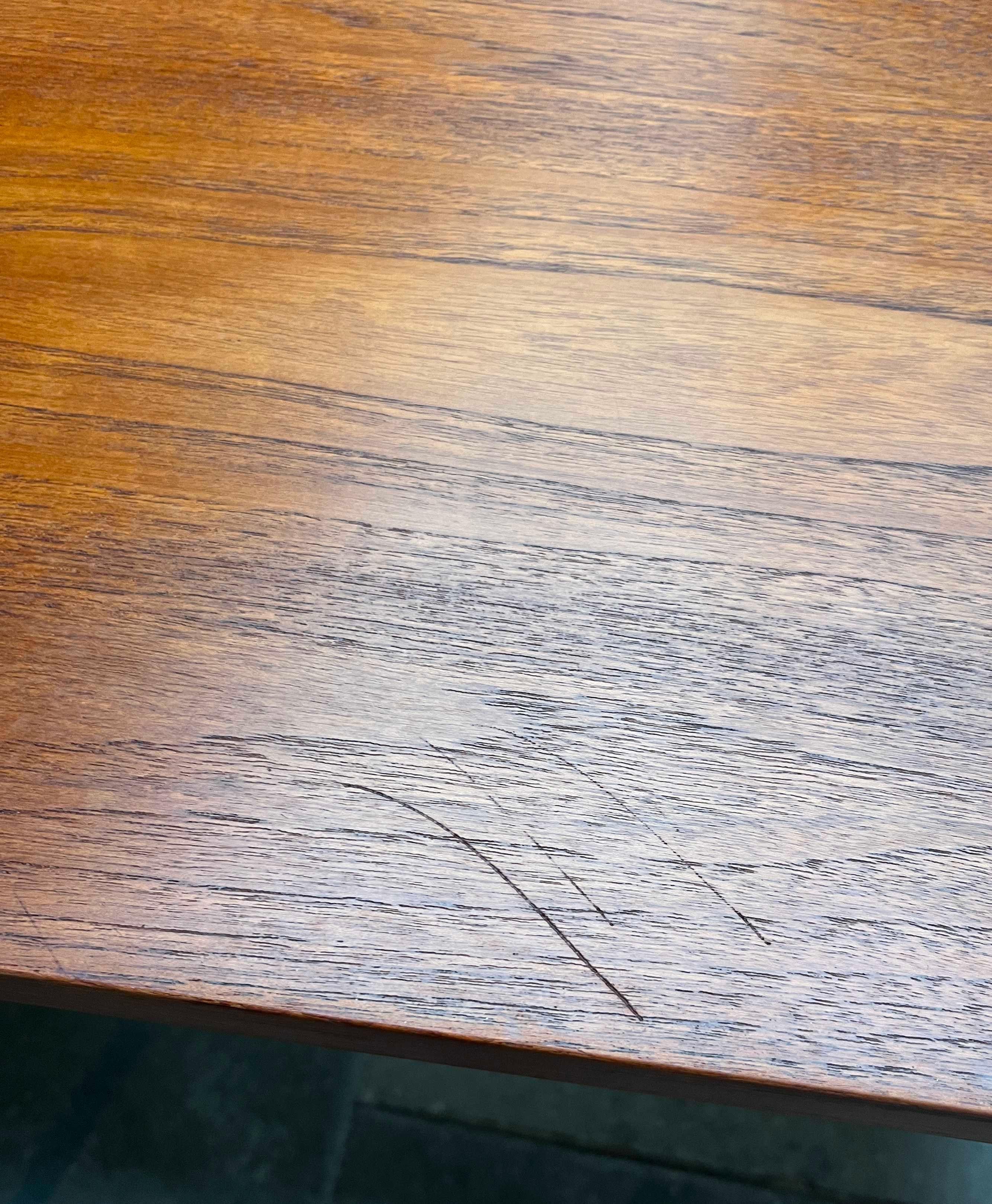 Mid-Century Modern Minimalist Teak Desk from Asko Finland, 1960s For Sale 10