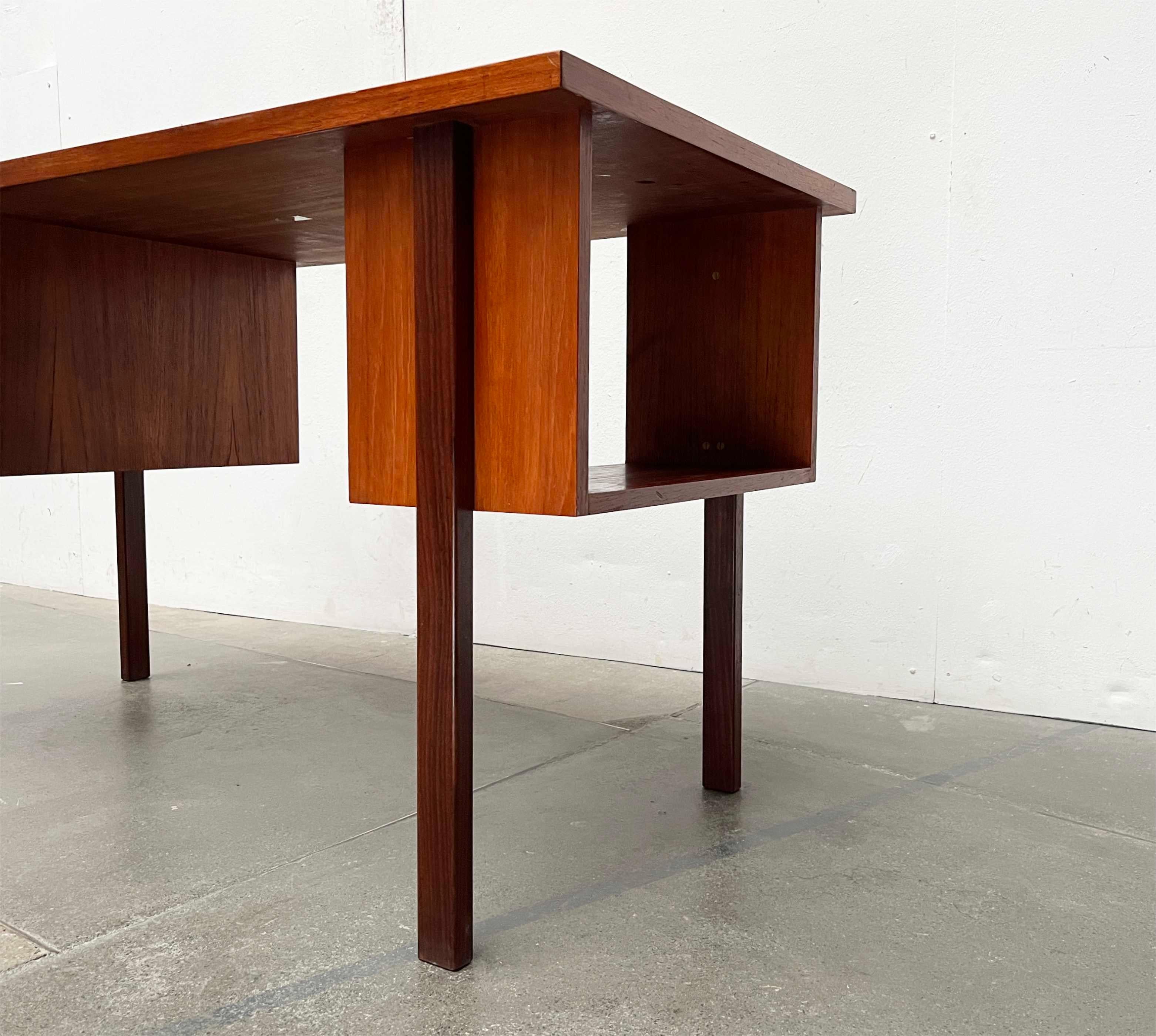 Mid-Century Modern Minimalist Teak Desk from Asko Finland, 1960s For Sale 12