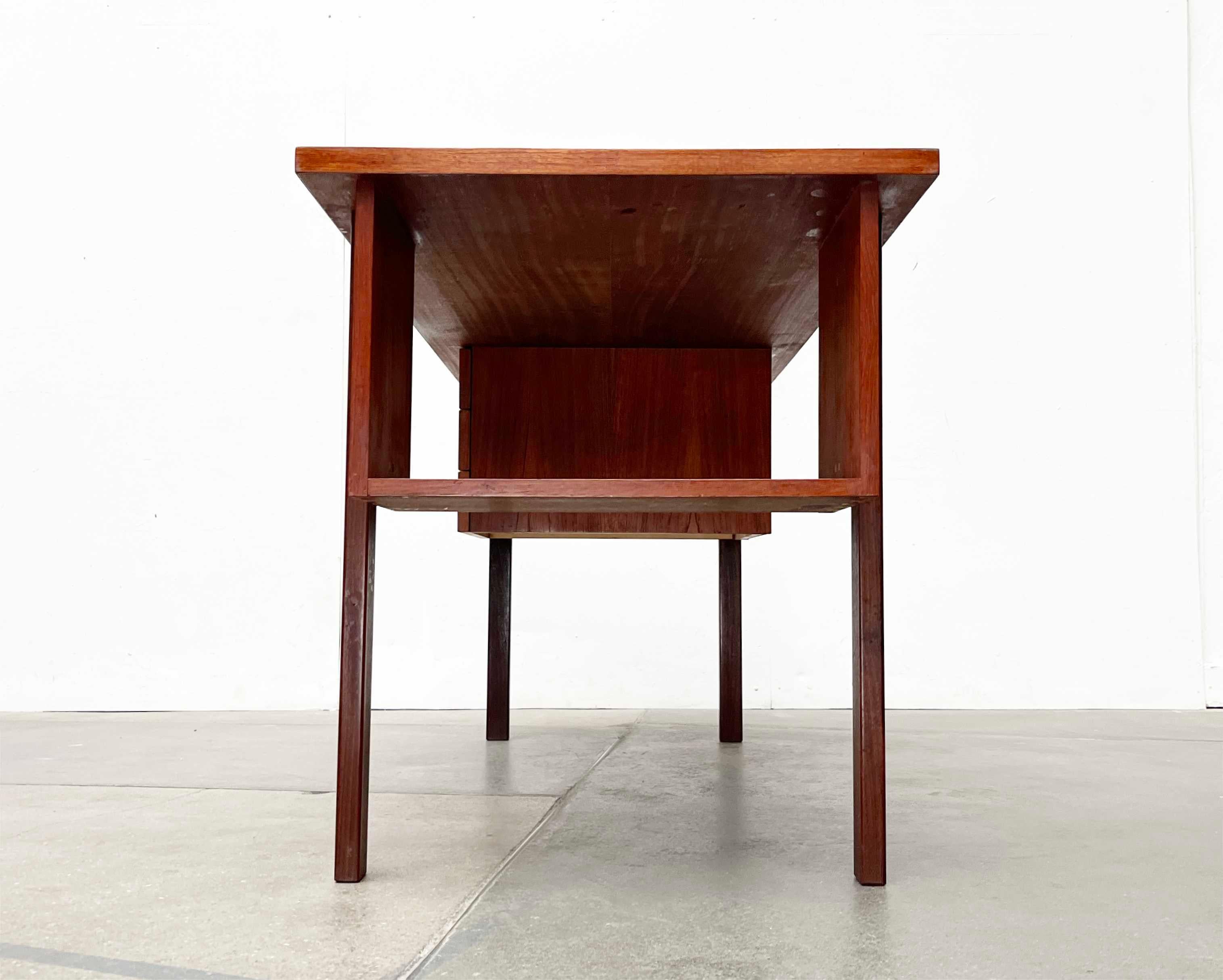 Mid-Century Modern Minimalist Teak Desk from Asko Finland, 1960s For Sale 3