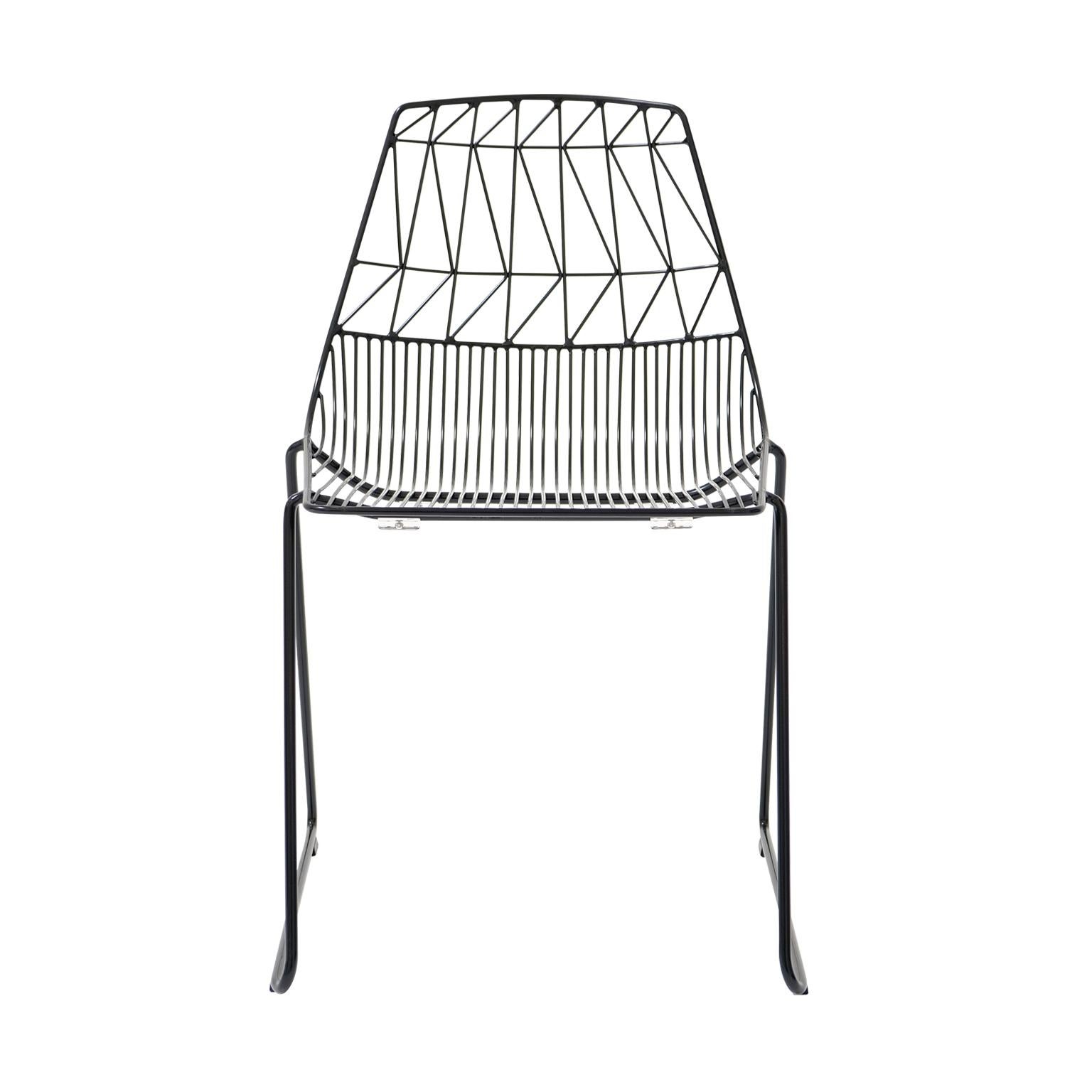 Bend Goods Meubles en fil métallique
Une chaise classique en fil métallique, la chaise empilable Lucy combine la polyvalence avec le design en fil métallique de la modernité du milieu du siècle. Idéal pour les sièges commerciaux extérieurs, il peut