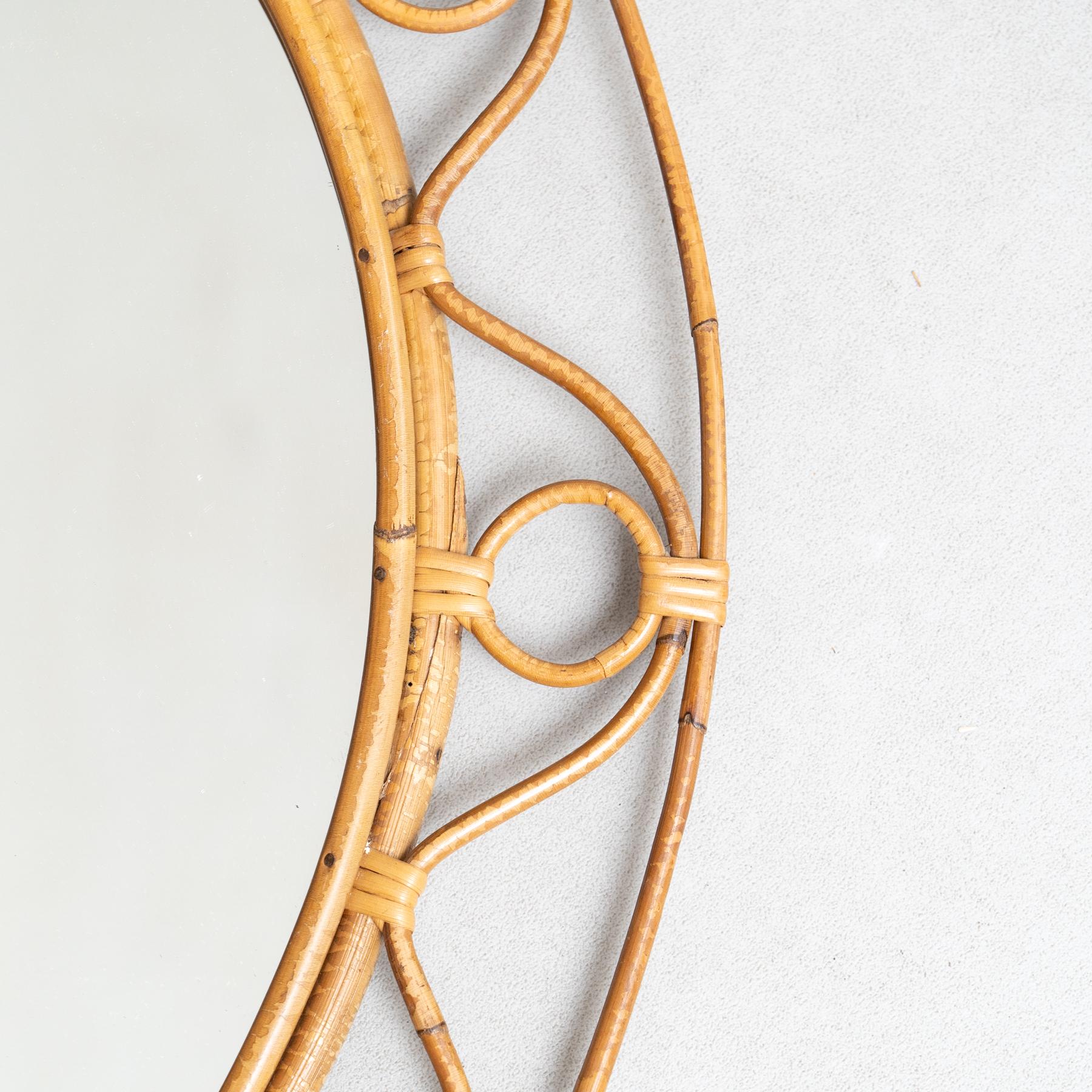 Bambou Miroir moderne du milieu du siècle en bambou et rotin Handcraft, circa 1960 en vente
