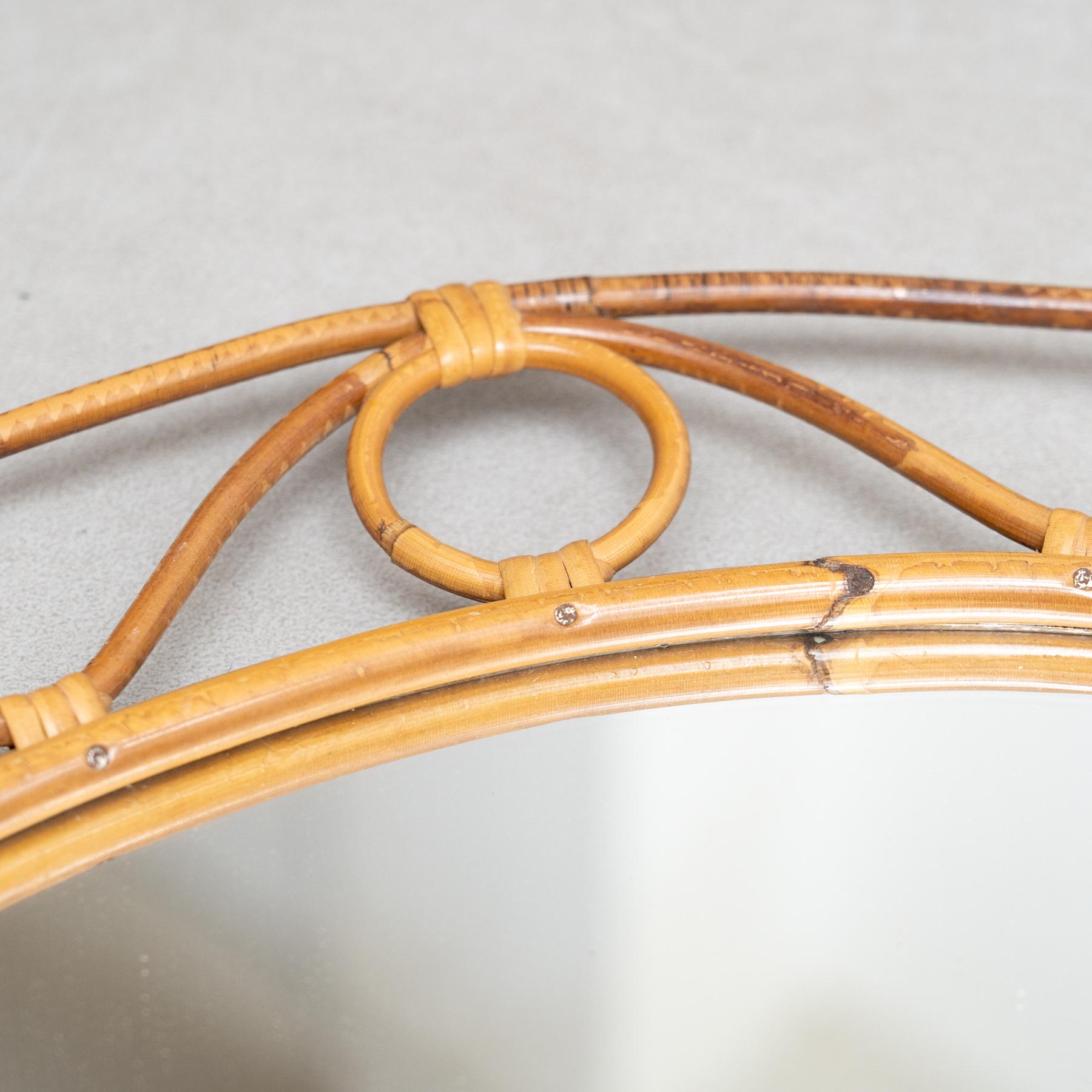 Miroir moderne du milieu du siècle en bambou et rotin Handcraft, circa 1960 en vente 1