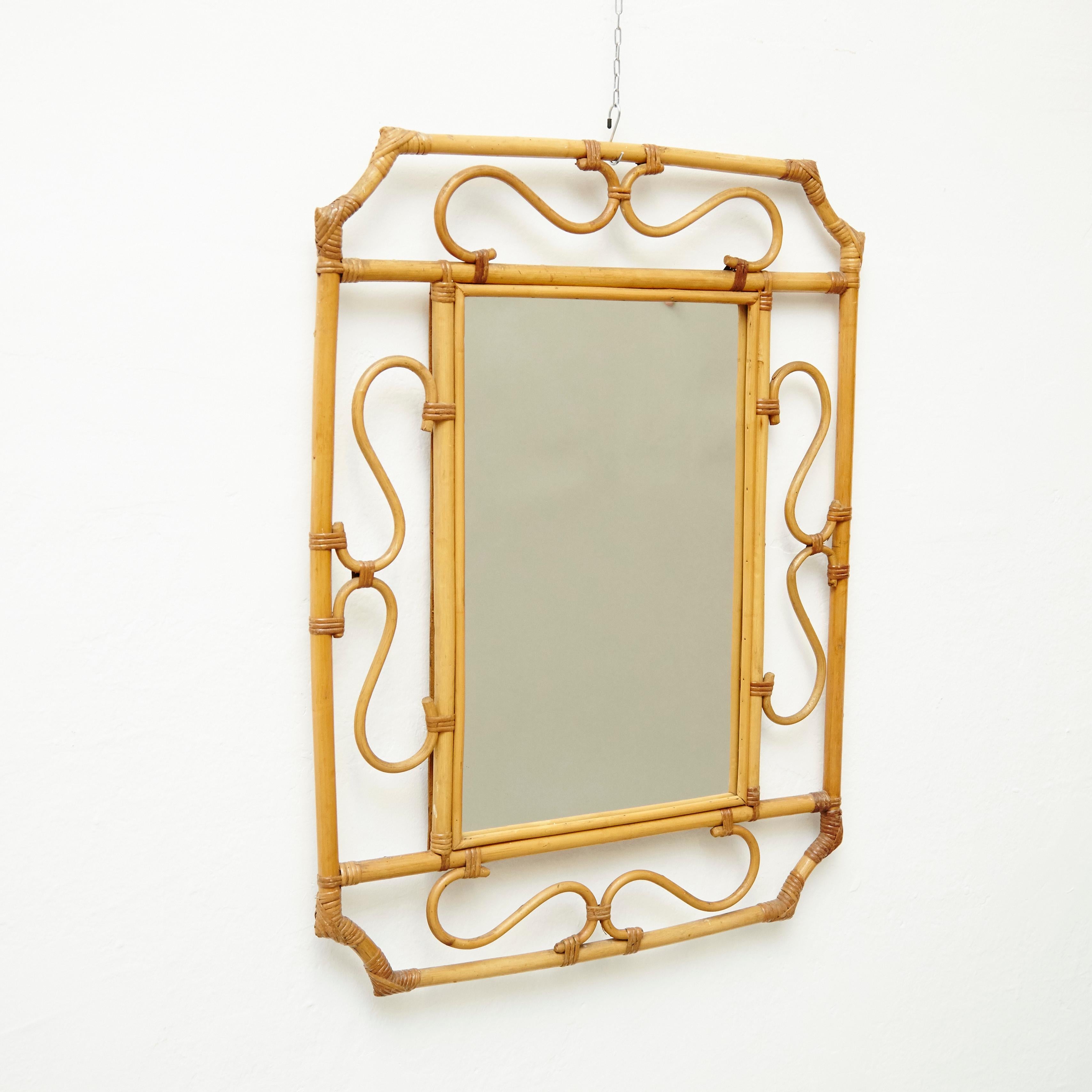 Mid-Century Modern Mirror Bamboo Rattan Handcrafted French Rivera, circa 1960 In Good Condition For Sale In Barcelona, Barcelona