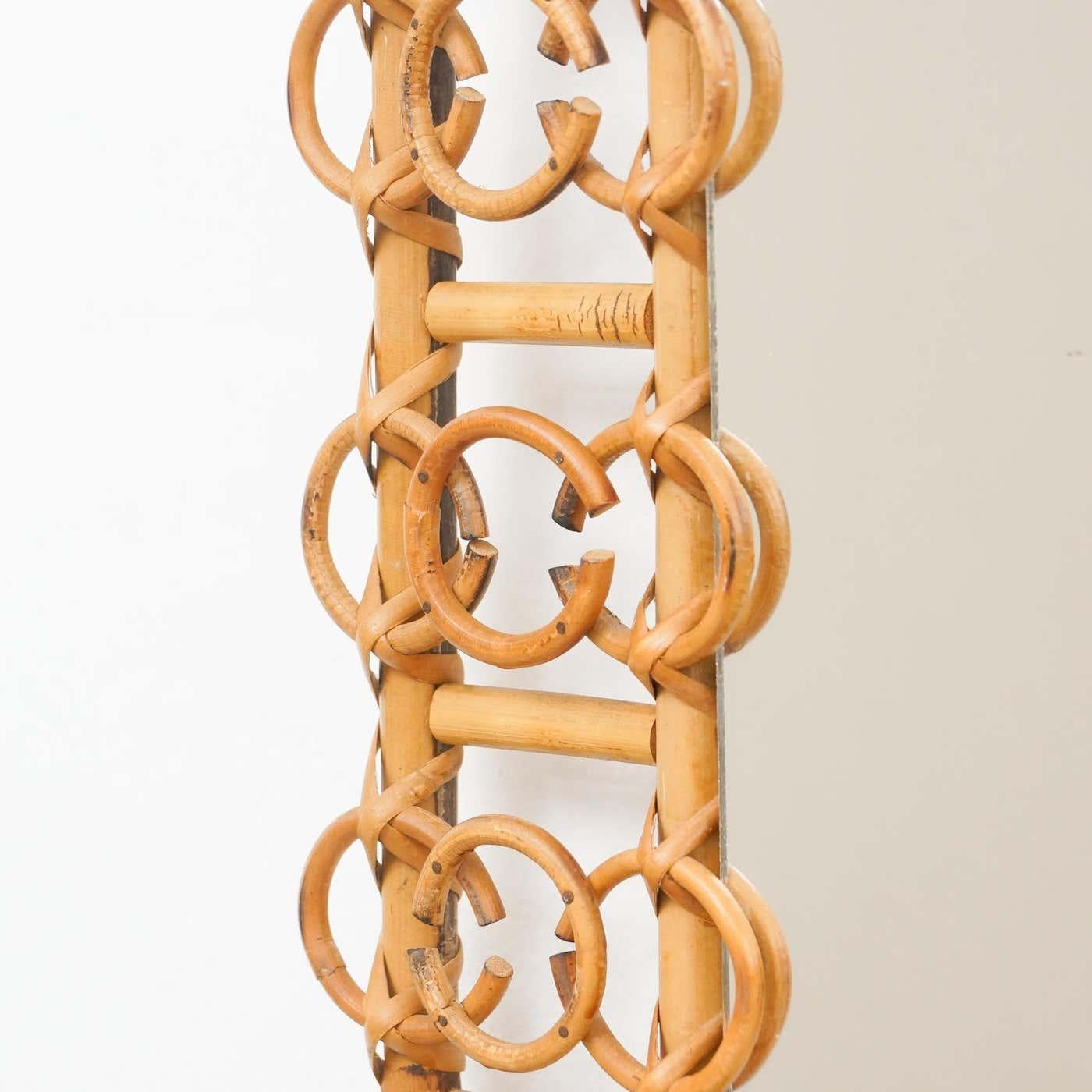 Specchio moderno di metà secolo in bambù e rattan lavorato a mano in Costa Azzurra, circa 1960 in vendita 2