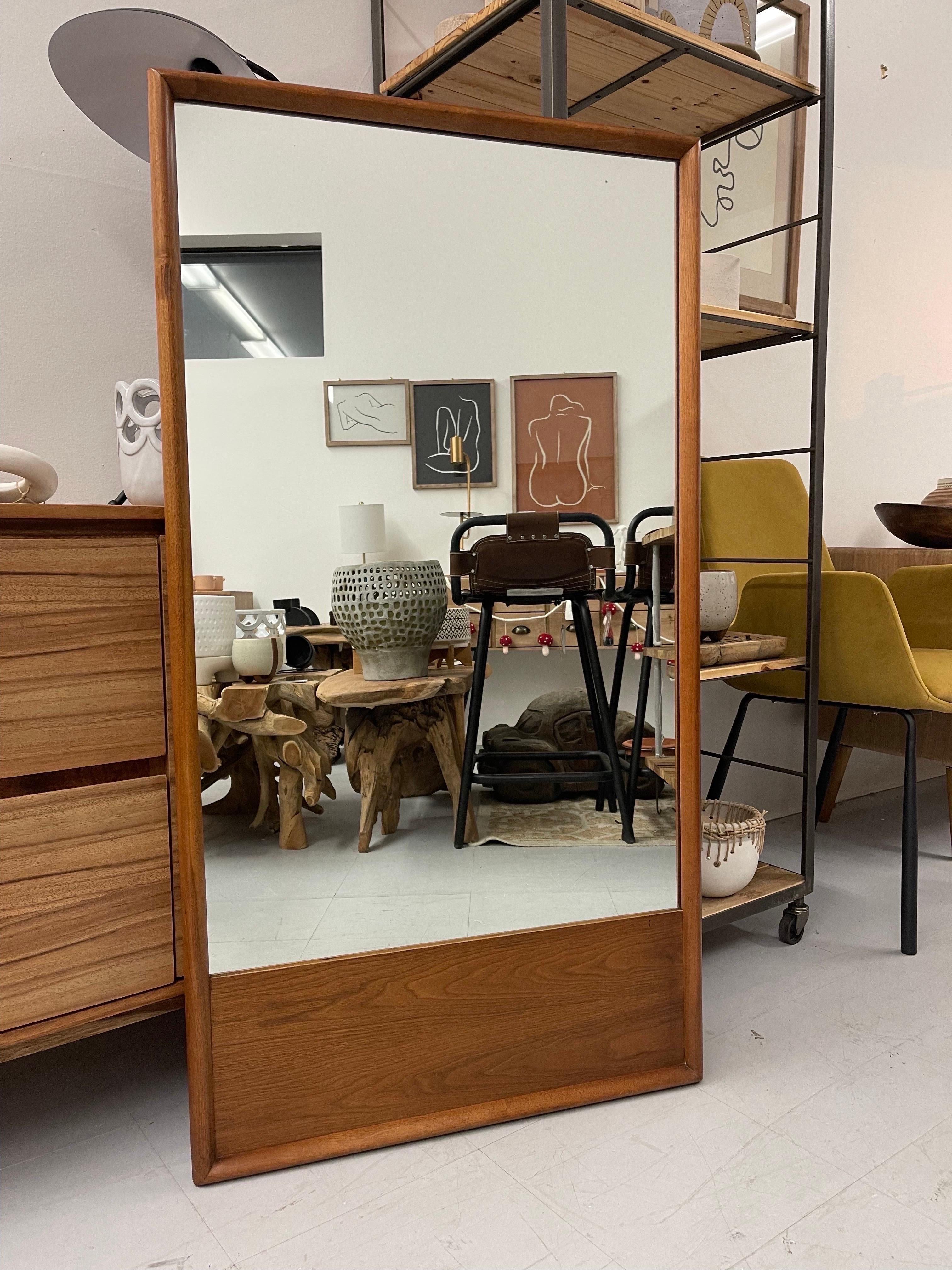 Mid-Century Modern Mirror by Drexel In Good Condition For Sale In Seattle, WA