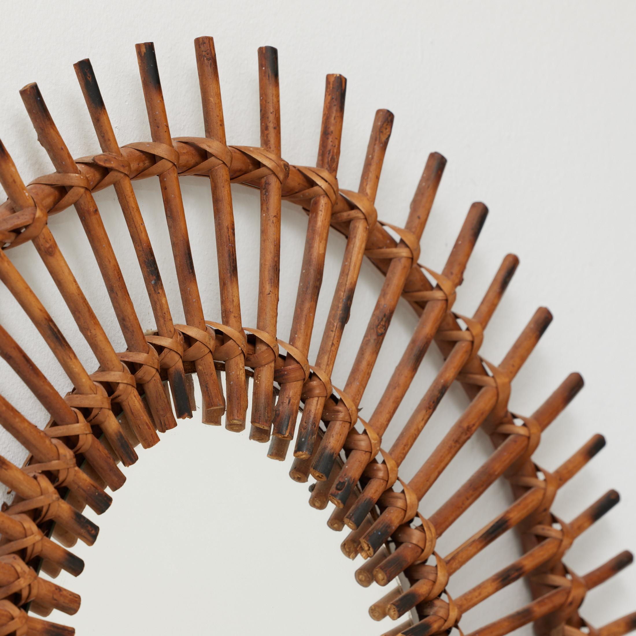 Miroir Modernity Sunburst Bambou Rattan Handcraft, circa 1960 en vente 4