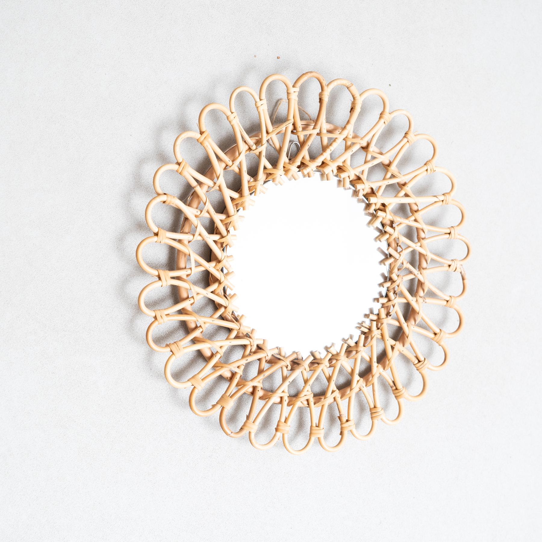 Mid-Century Modern Miroir Modernity Sunburst Bambou Rattan Handcraft, circa 1960 en vente