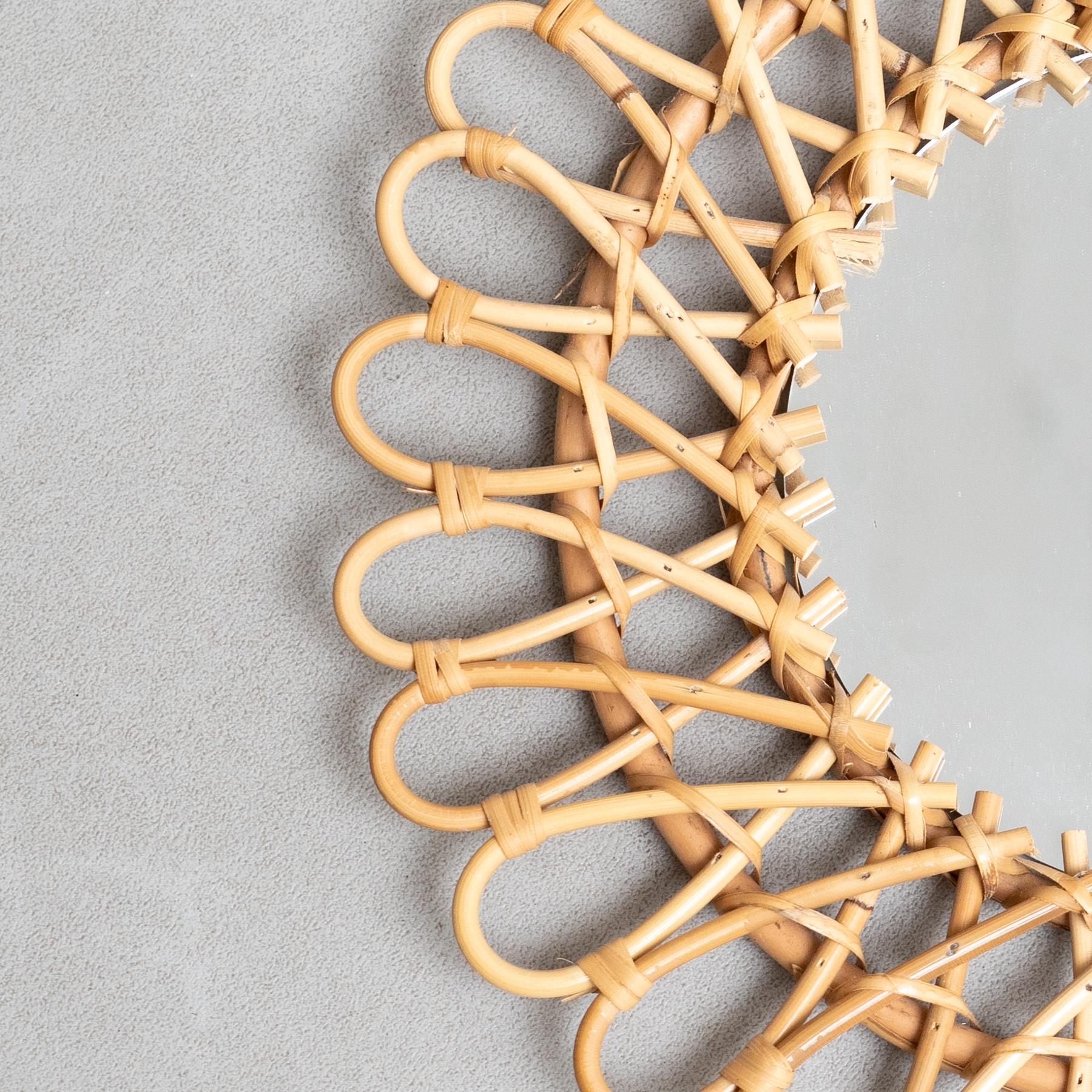 Miroir Modernity Sunburst Bambou Rattan Handcraft, circa 1960 Bon état - En vente à Barcelona, ES