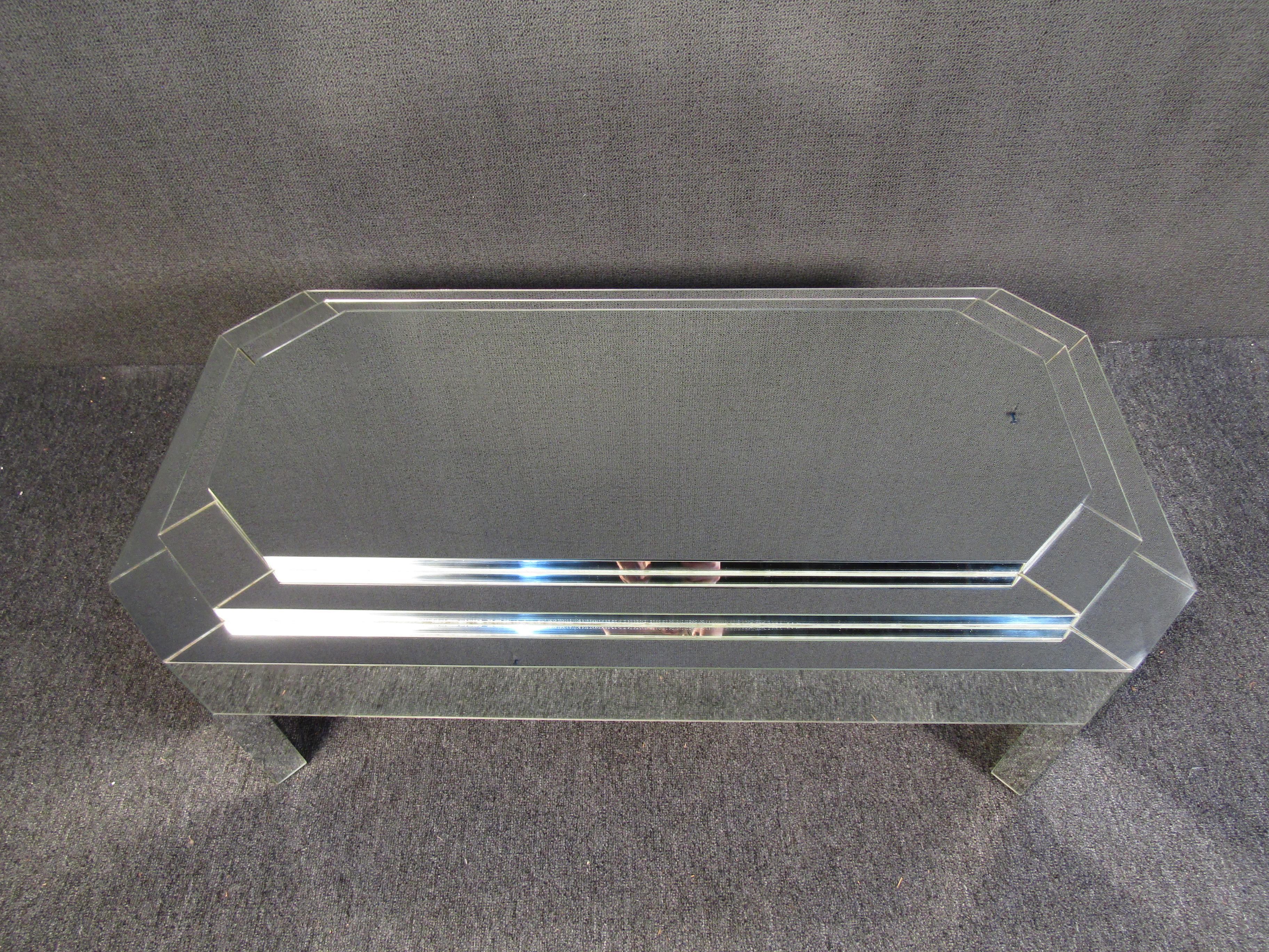 Mid-Century Modern Mirrored Coffee Table For Sale 2