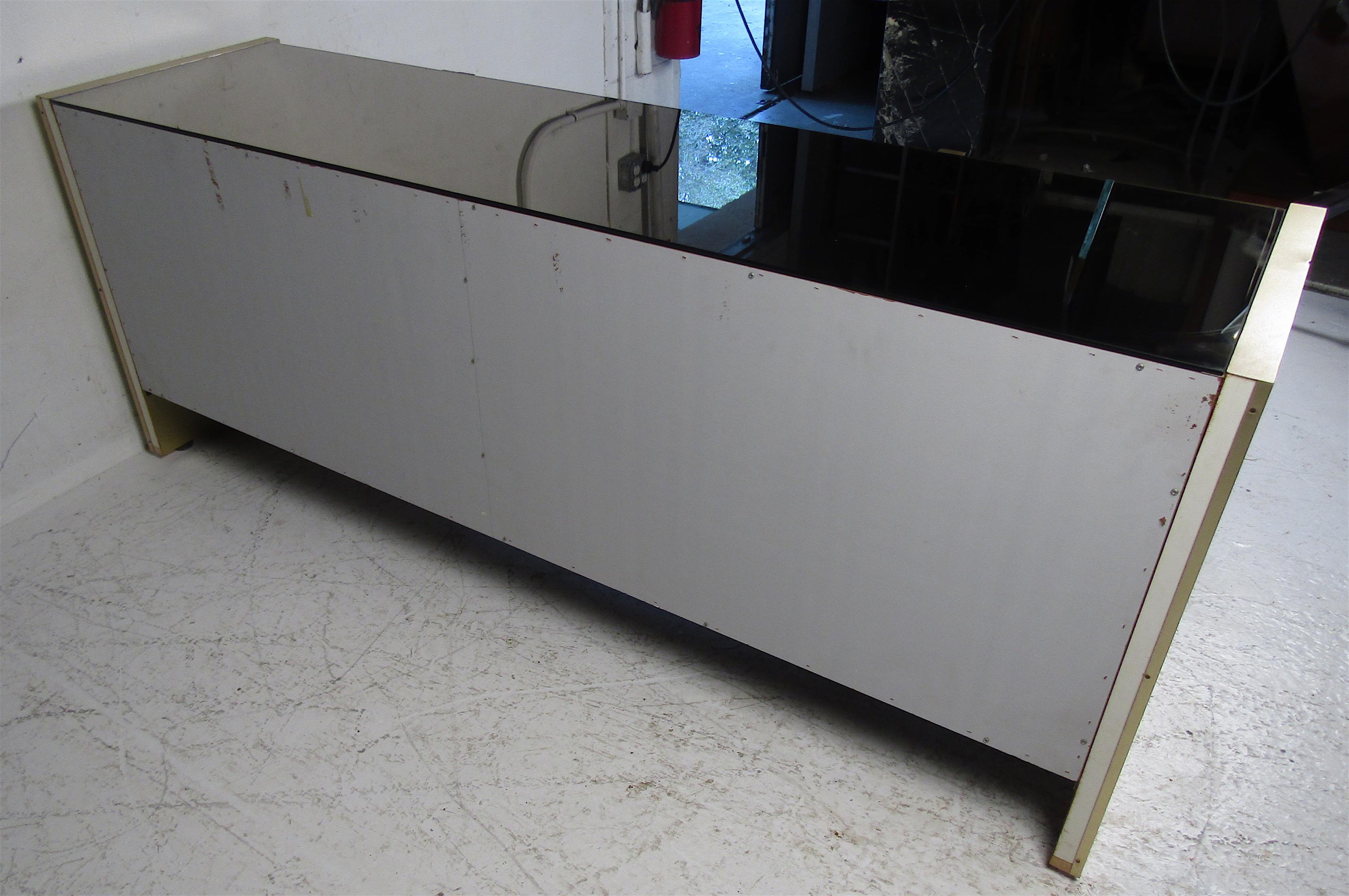 Mid-Century Modern Mirrored Credenza For Sale 9