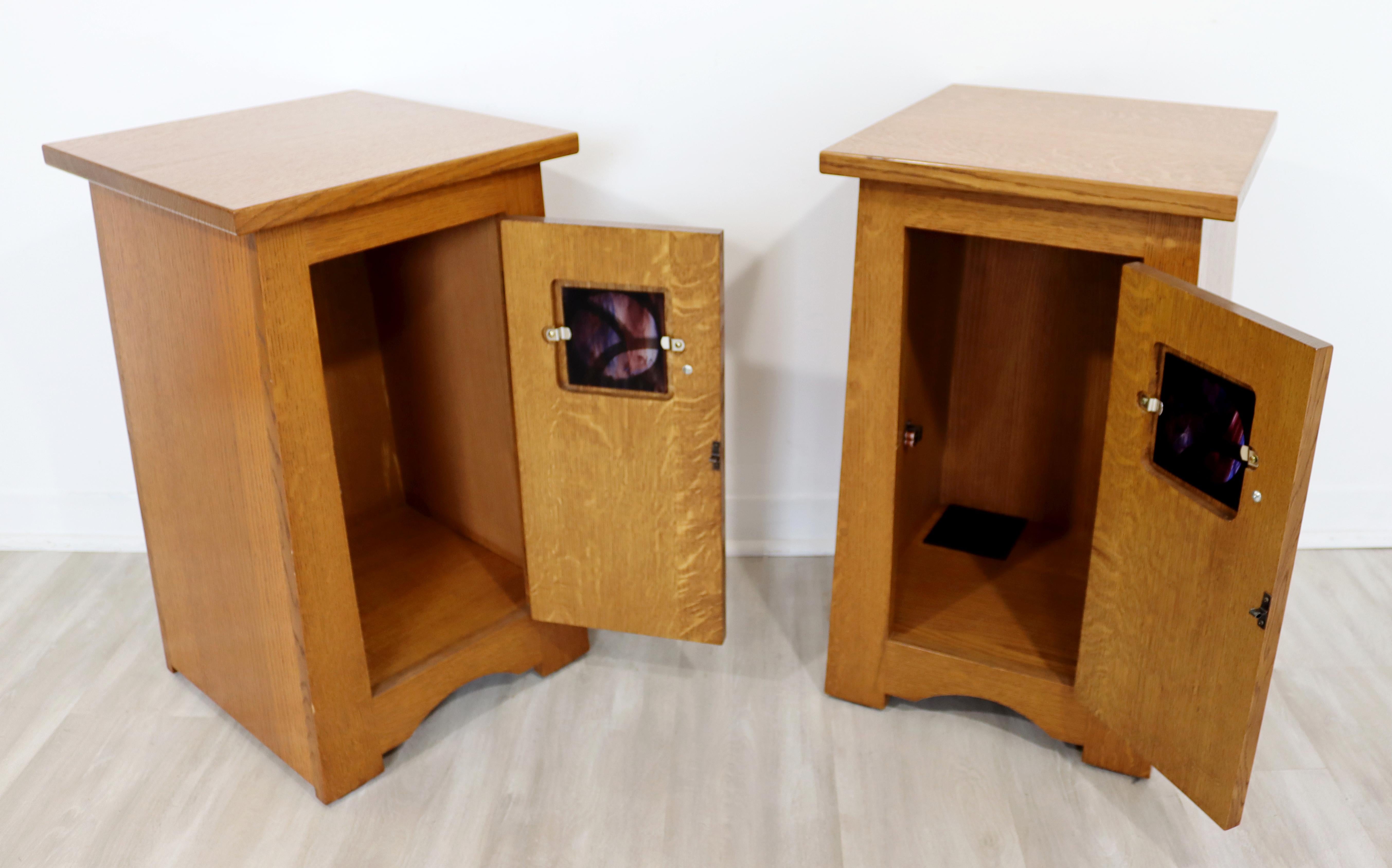 American Mid-Century Modern Mission Style Pair of Wood Nightstands Side End Tables, 1970s