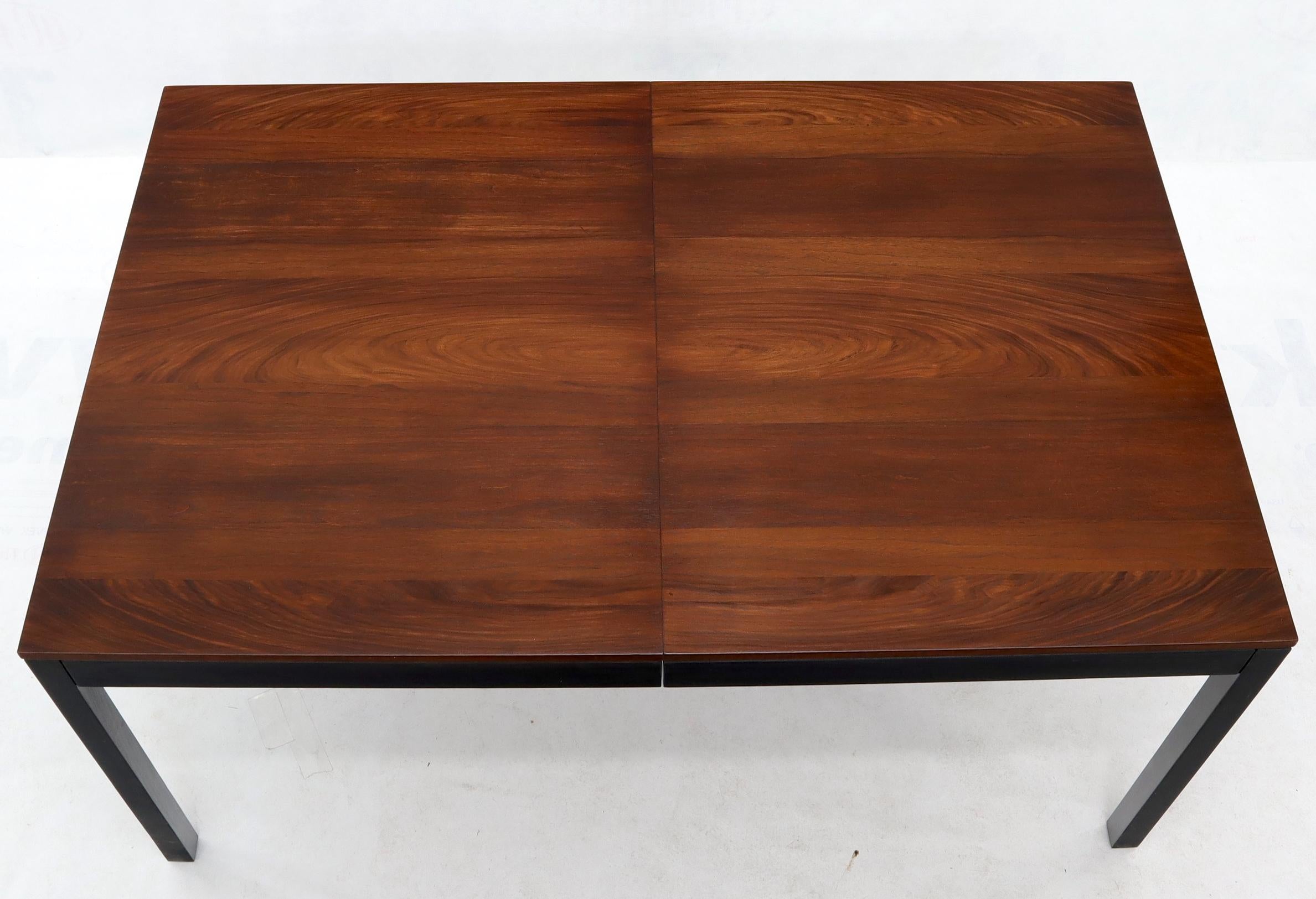 20th Century Mid-Century Modern Mixed Woods Top Dining Table with 2 Leaves