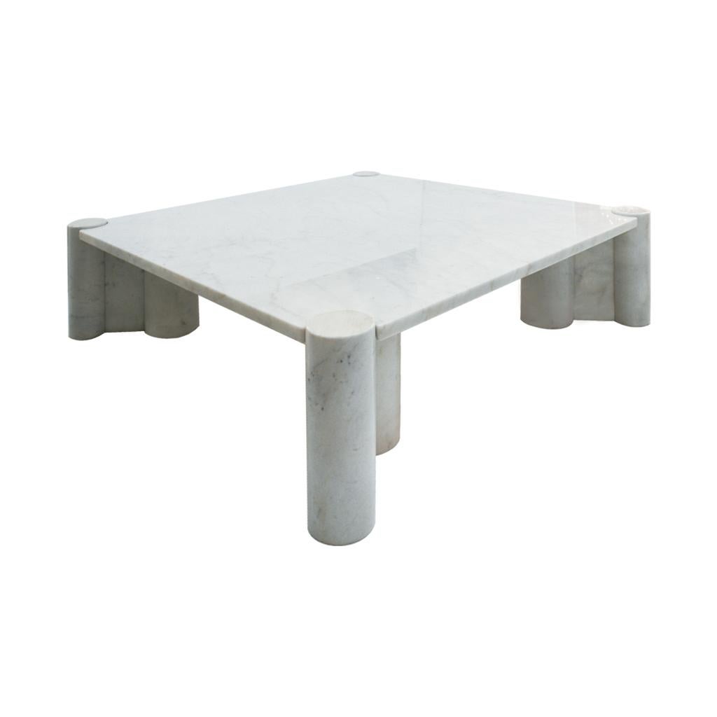 Jumbo coffee table designed by Gae Aulenti (Italy, 1927-1972) for Knoll. Made in Carrara marble.

Gae Aulenti (1927-2012) was one of the few Italian women to rise to prominence in architecture and design in the postwar years. Her work includes