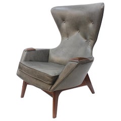 Mid-Century Modern Model 2231-C Leather Wingback Lounge Chair by Adrian Pearsall