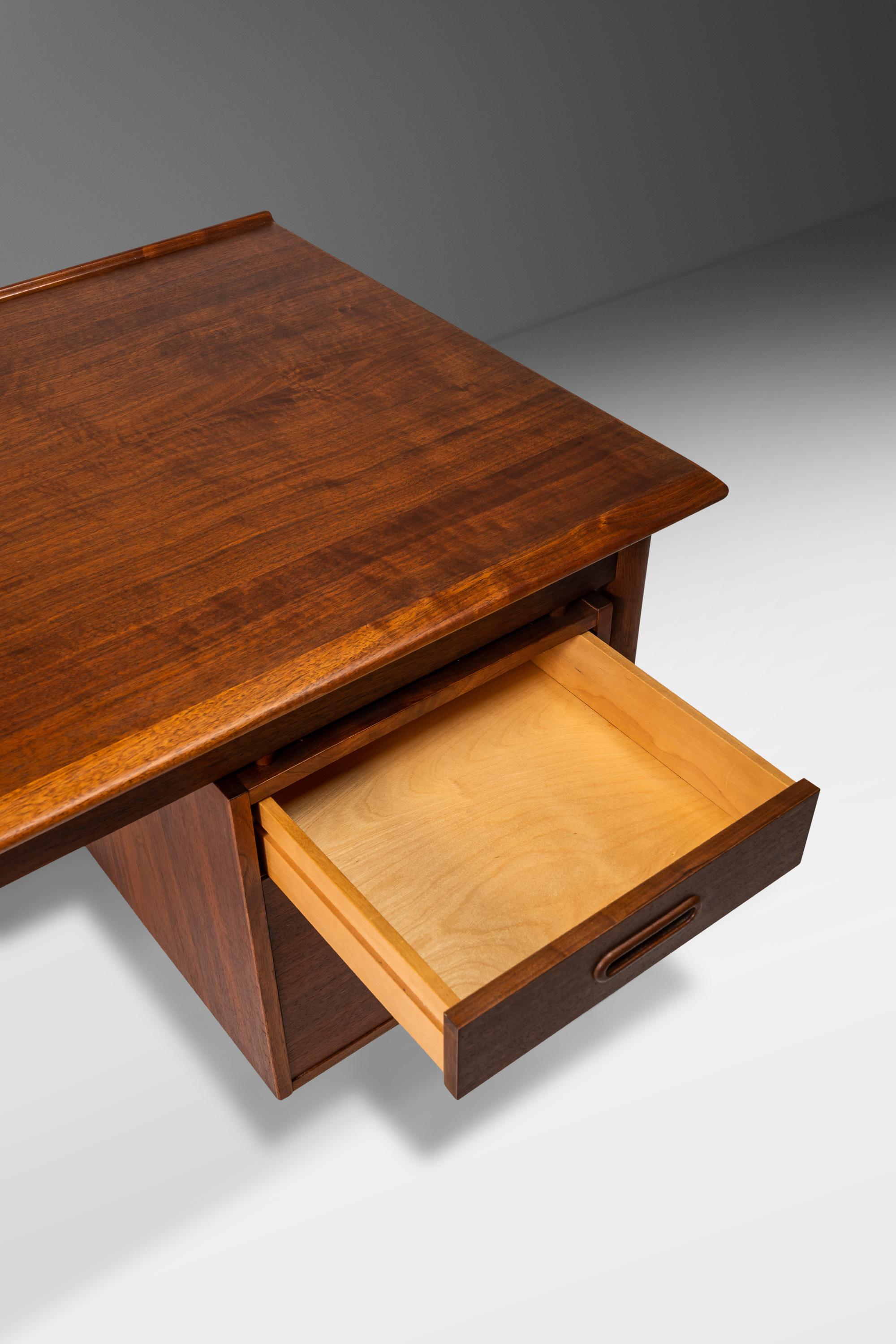Mid Century Modern Model 541 Walnut Writer's Desk by Folke Ohlsson for DUX 1960s 7