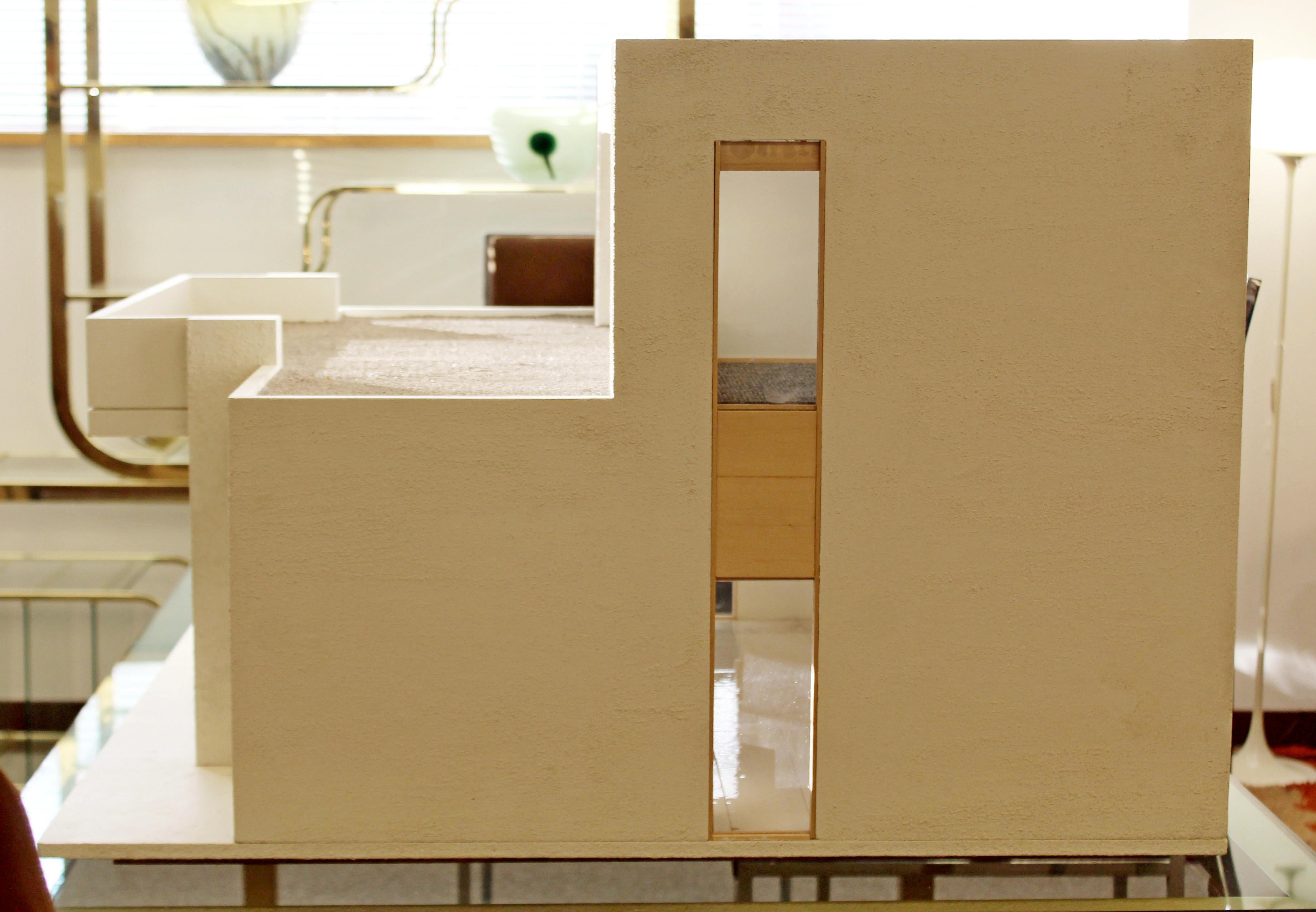 American Mid-Century Modern Model House Architect Irving Tobocman 1970s Table Sculpture