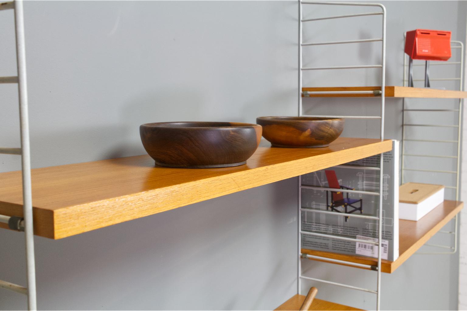 wire wall shelving