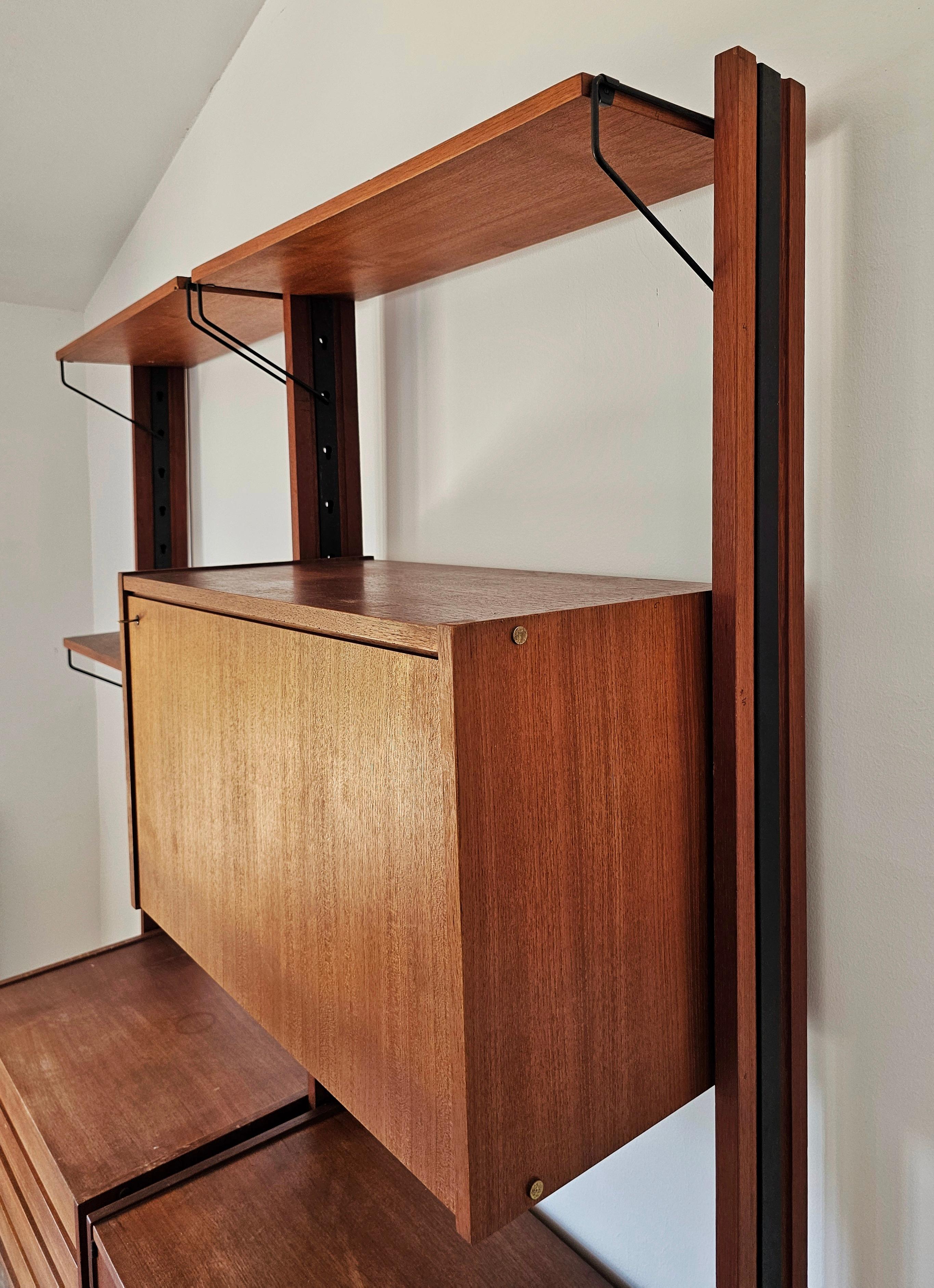 Modulares Bücherregal aus Teakholz, hergestellt von Selex Padova, Moderne der Mitte des Jahrhunderts (Mitte des 20. Jahrhunderts) im Angebot