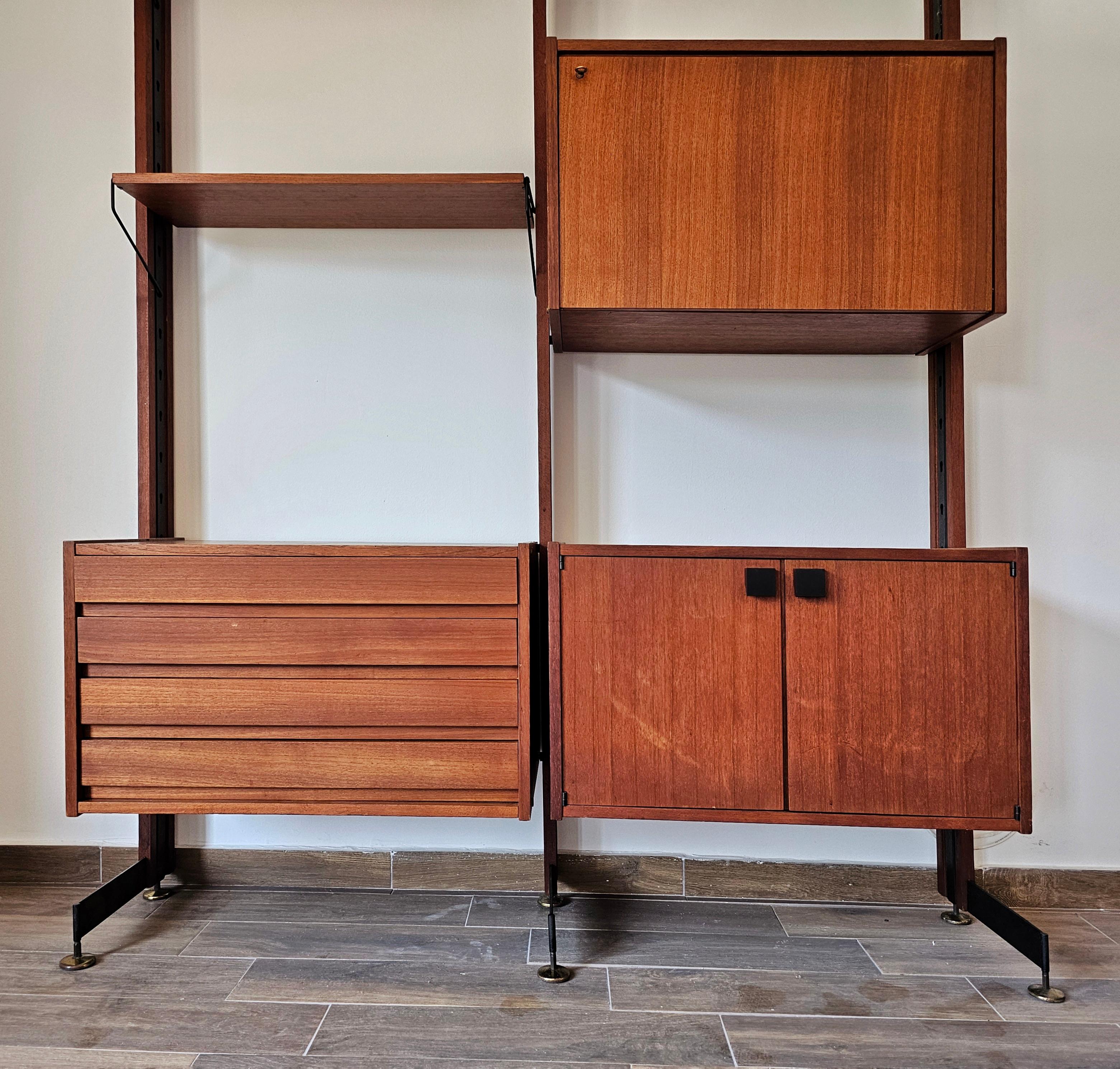 Modulares Bücherregal aus Teakholz, hergestellt von Selex Padova, Moderne der Mitte des Jahrhunderts im Angebot 2