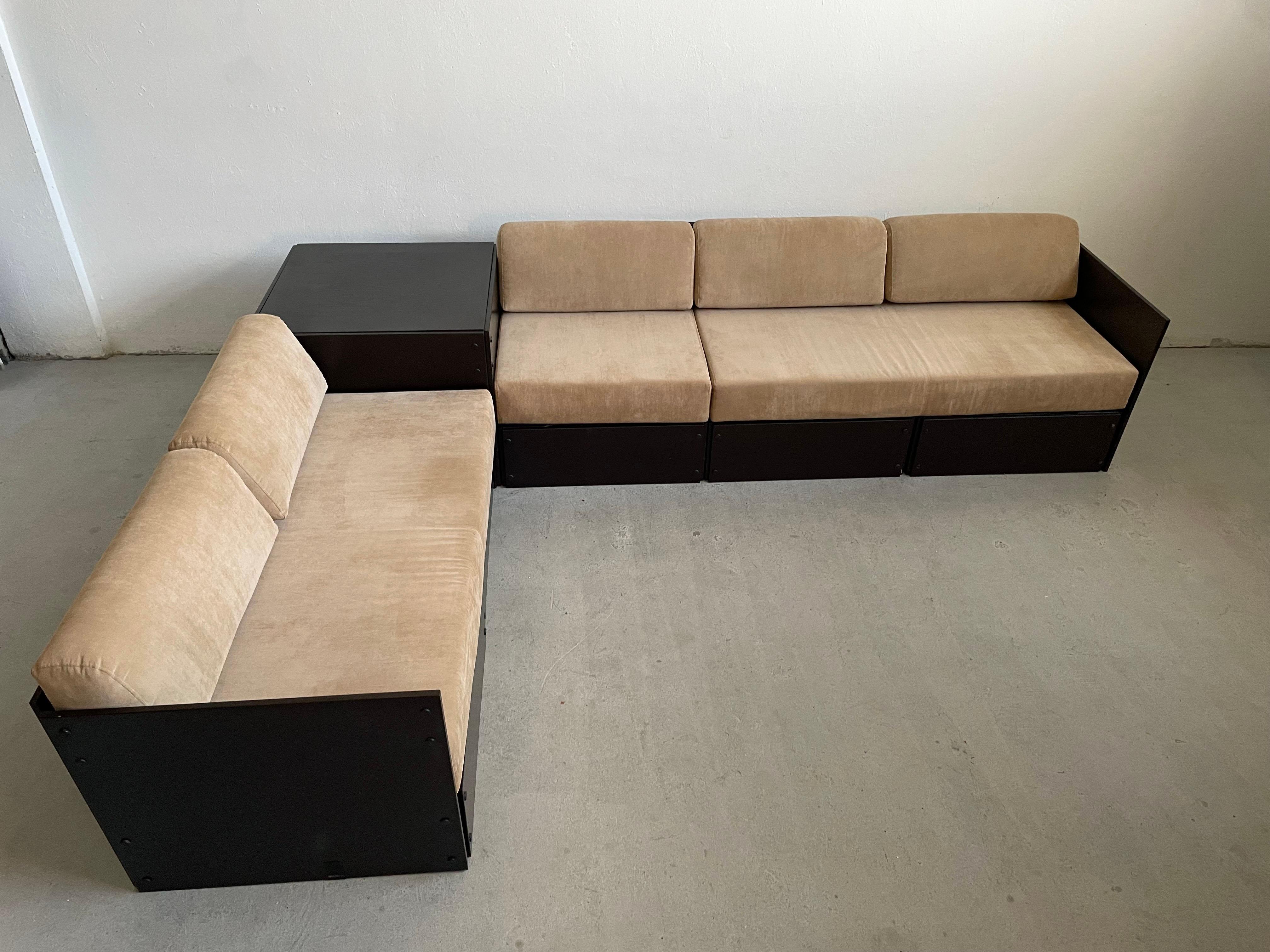 Mid-Century Modern Modular Sofa, without markings, attributed to Rolf Heide for ICF, 1970s 

The set consists of 6 seats and a corner side table
Each element measures approximately 80 x 80 cm (WxD)
The height of each seat is 26 cm
The height of the