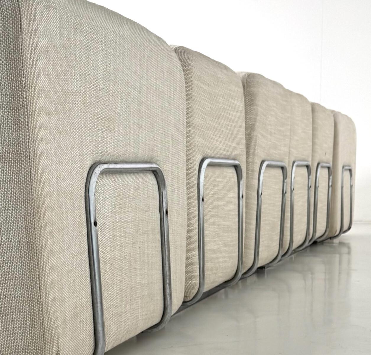 Mid-Century Modern Modular Sofa, Fabric and Chrome, 1970s - New Upholstery In Good Condition For Sale In Brussels, BE