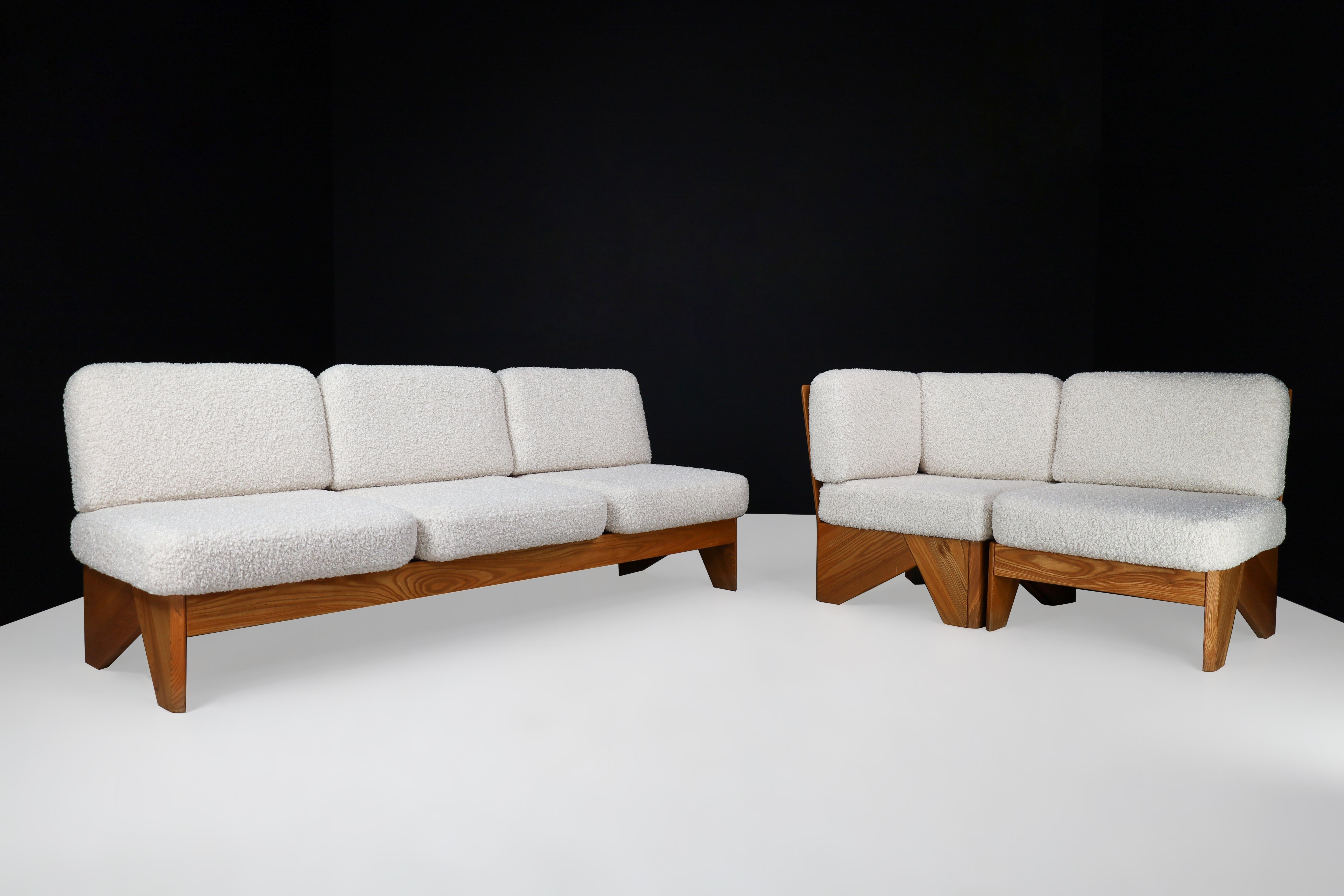 Mid-Century Modern Modular Sofa in Elmwood and Bouclé, France, 1970s In Good Condition For Sale In Almelo, NL