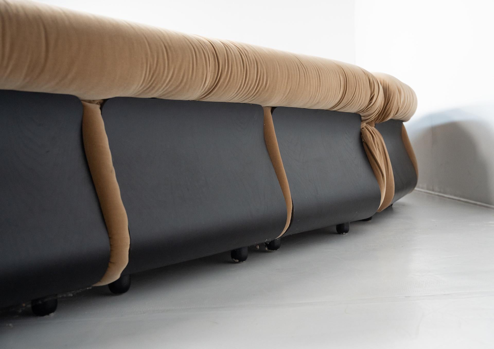 Canapé modulaire moderne du milieu du siècle dernier, tapisserie en velours neuf, Italie, années 1960 en vente 4