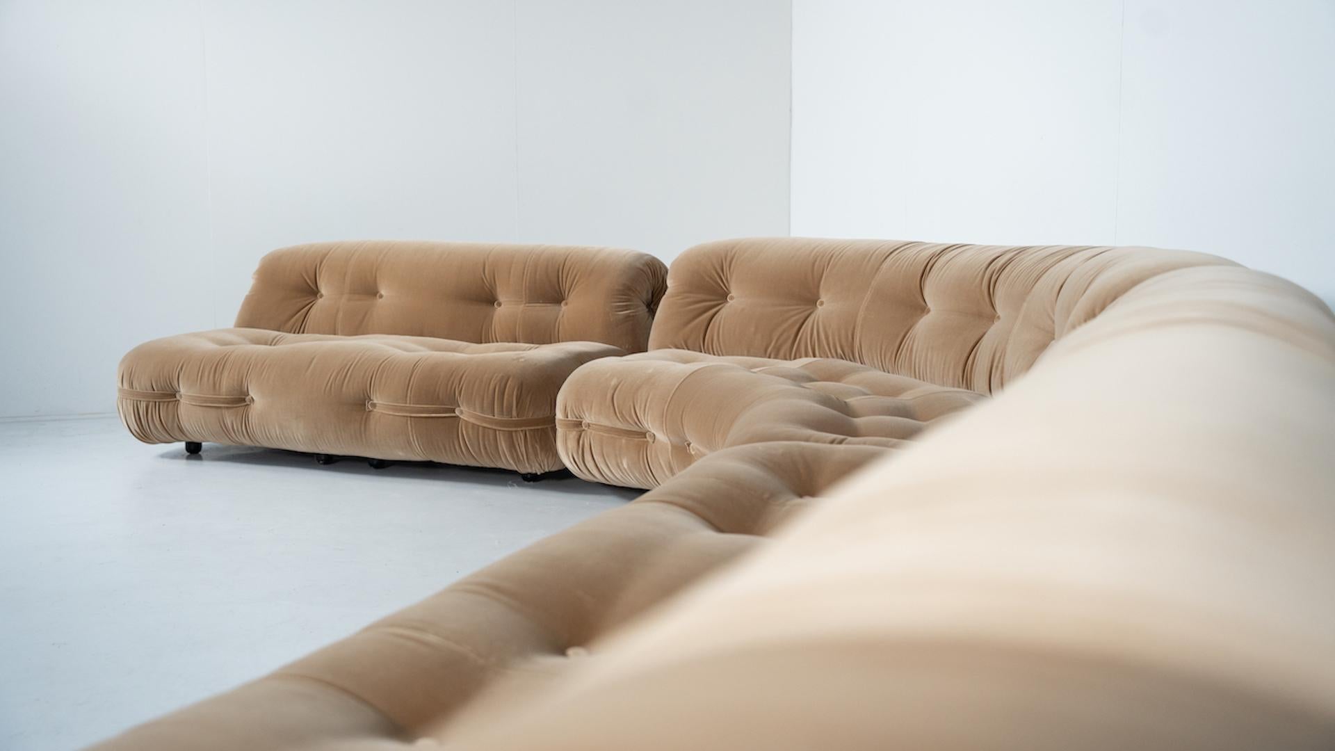 Canapé modulaire moderne du milieu du siècle dernier, tapisserie en velours neuf, Italie, années 1960 en vente 7