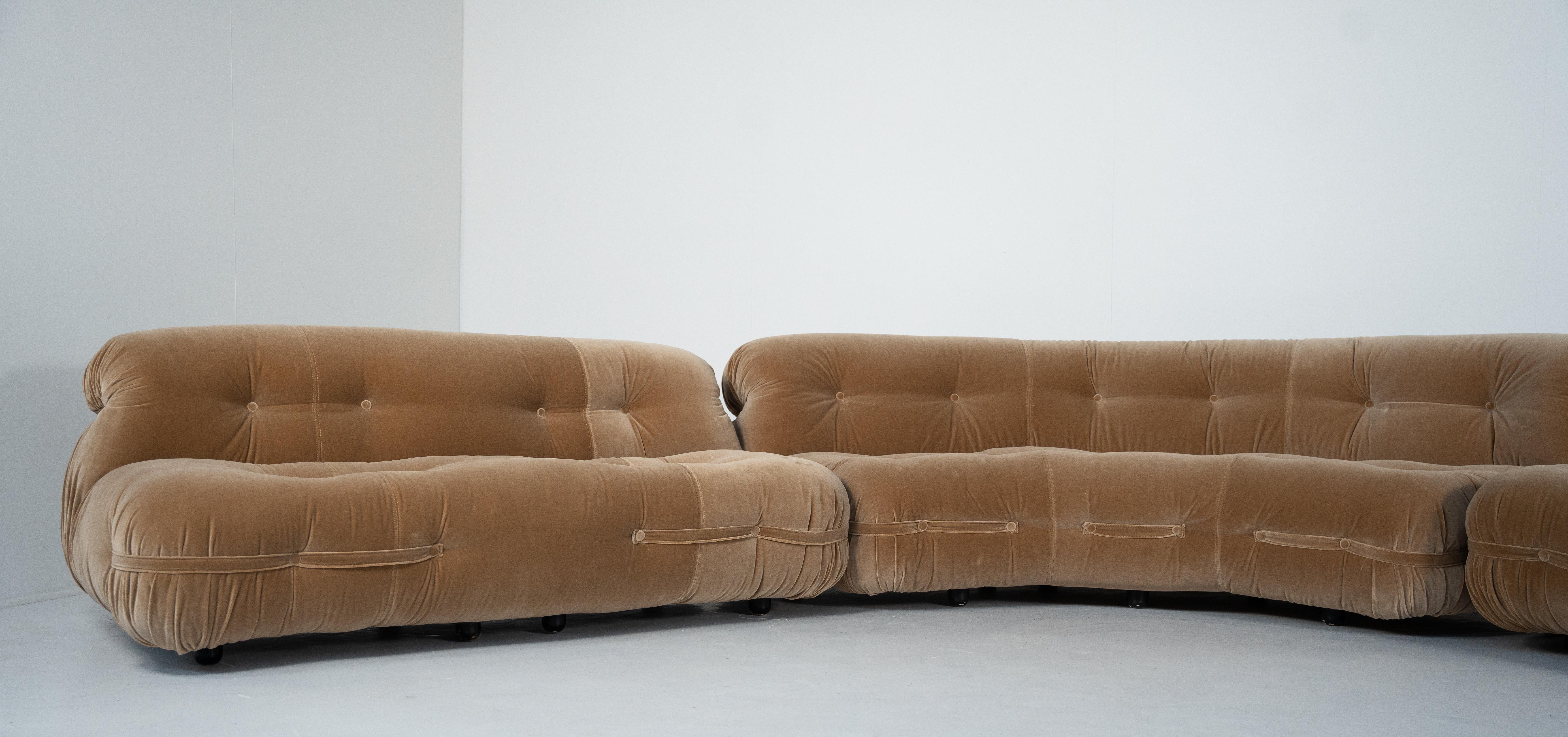 Mid-Century Modern Canapé modulaire moderne du milieu du siècle dernier, tapisserie en velours neuf, Italie, années 1960 en vente