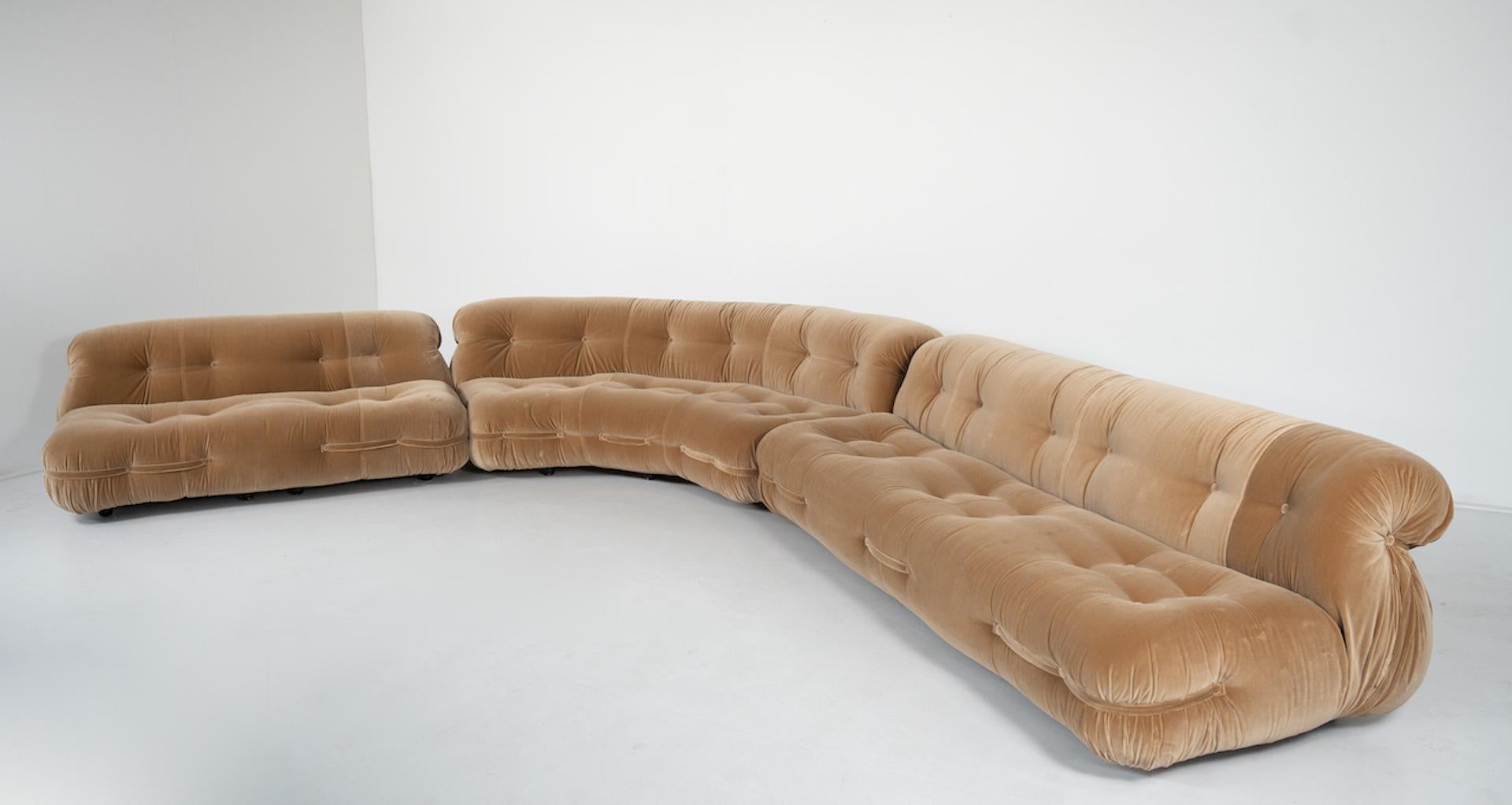 Milieu du XXe siècle Canapé modulaire moderne du milieu du siècle dernier, tapisserie en velours neuf, Italie, années 1960 en vente