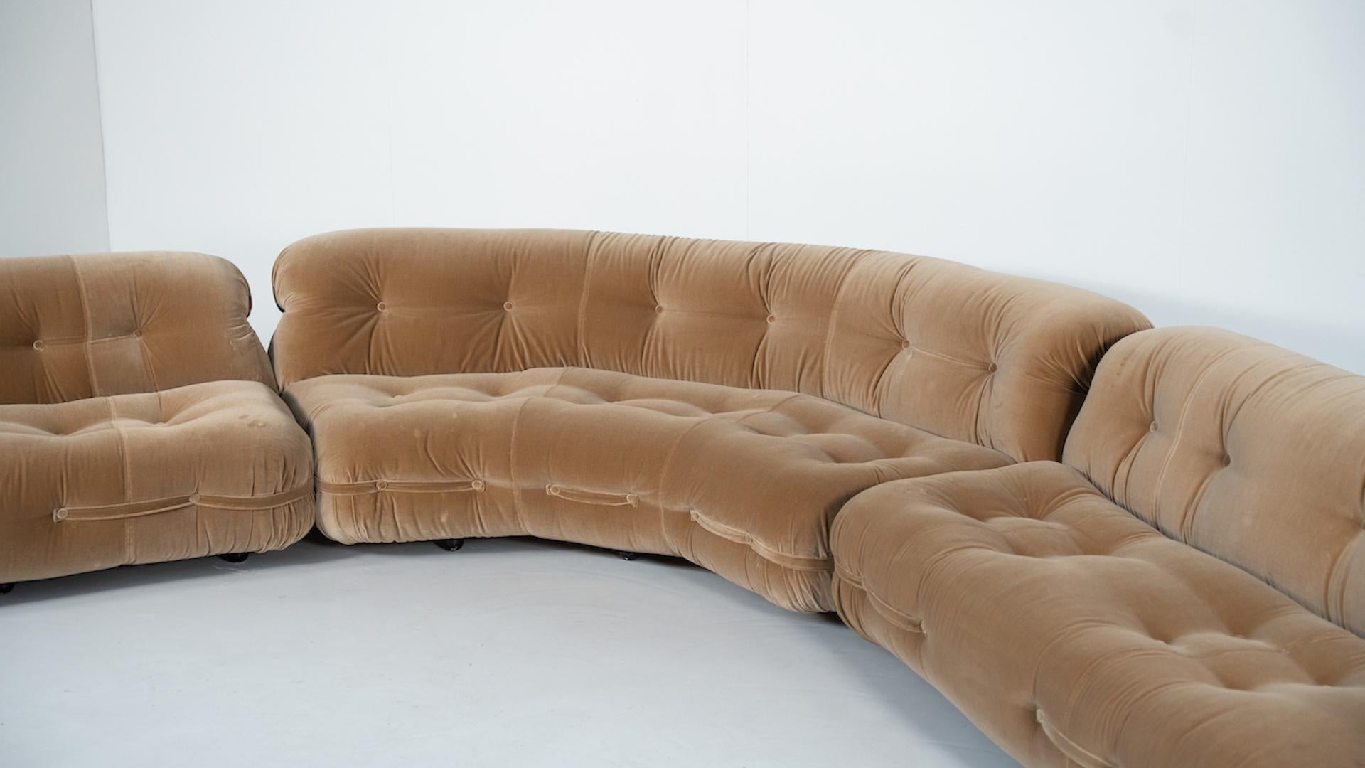 Canapé modulaire moderne du milieu du siècle dernier, tapisserie en velours neuf, Italie, années 1960 en vente 2