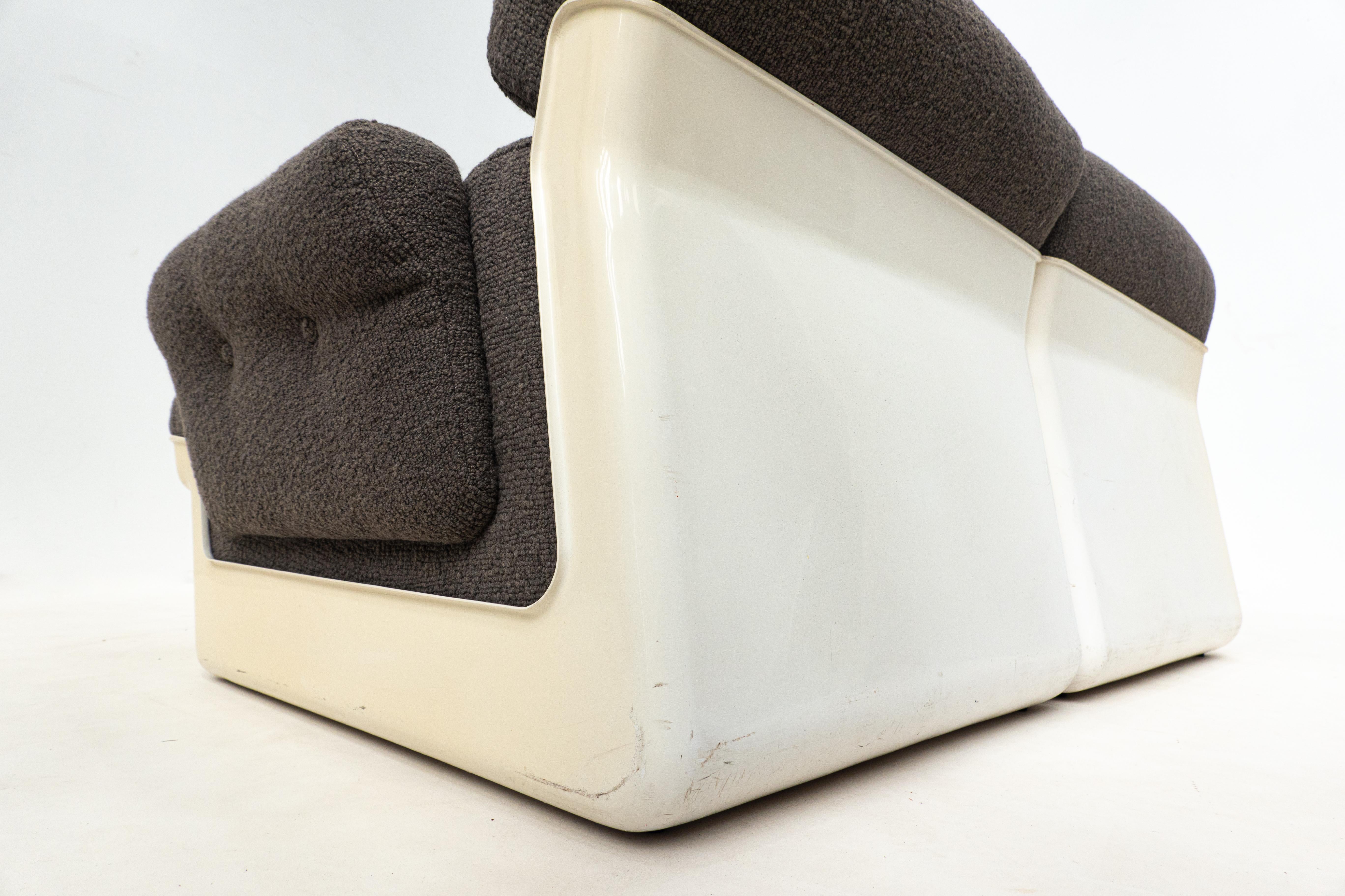 Sofá modular de dos plazas moderno de mediados de siglo, plástico y tela, Italia, 1970 en venta 1