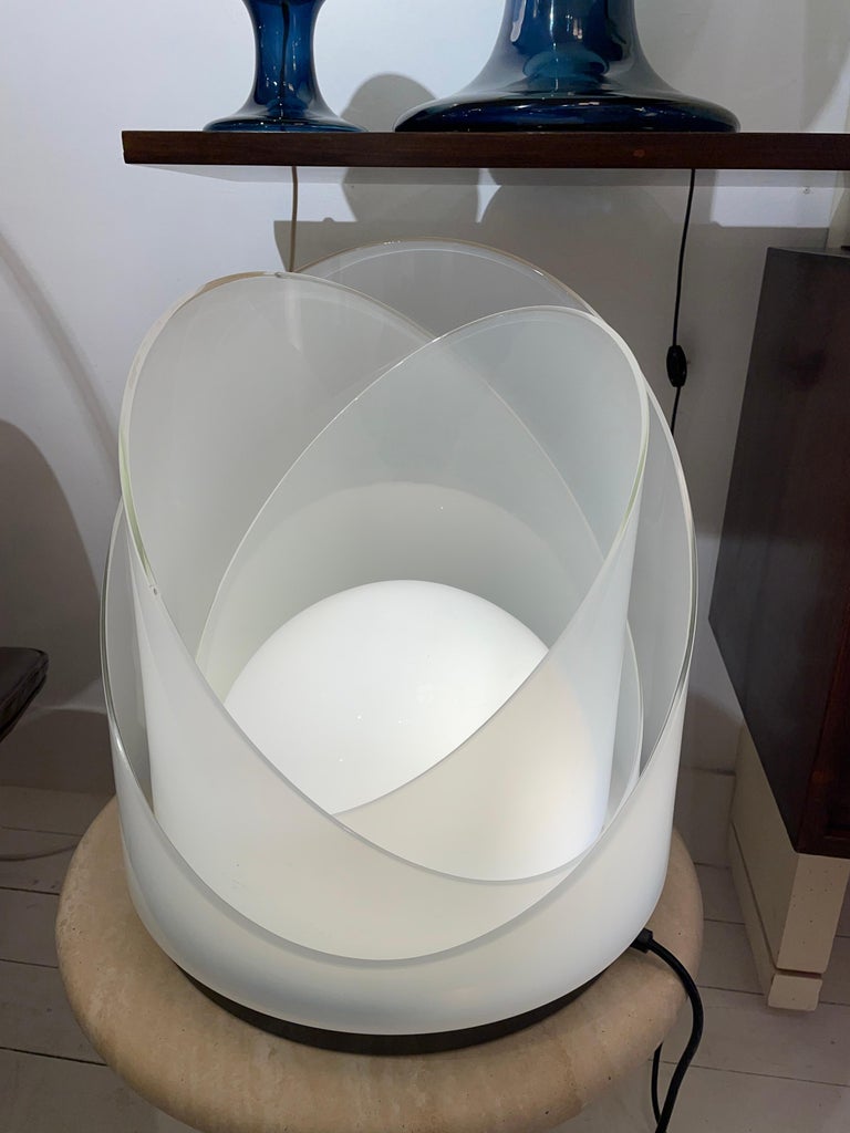 Mid-Century Modern Modular White Table Lamp by Carlo Nason for Mazzega, 1960s In Good Condition For Sale In Brussels, BE