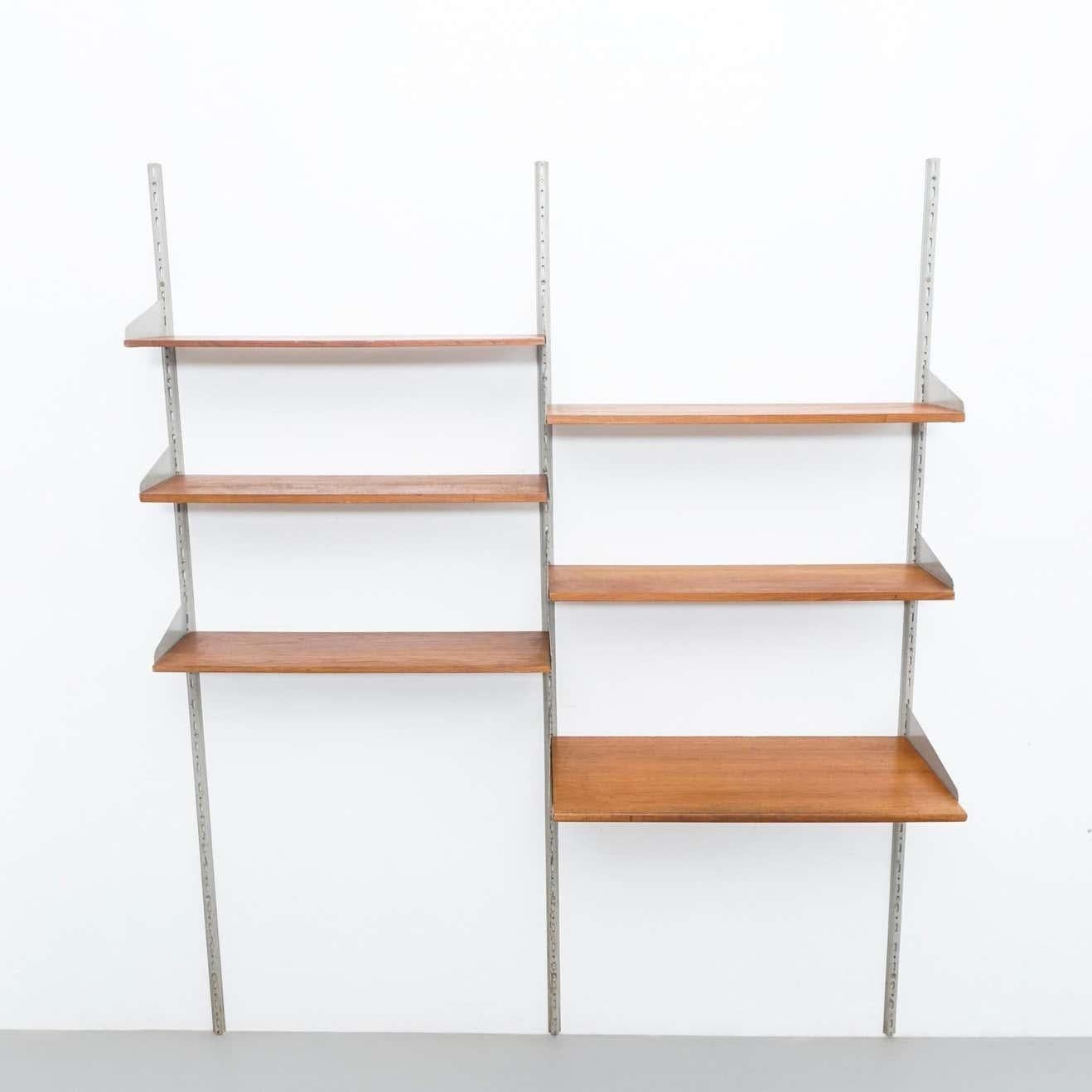 Estante modular de madera y metal moderno de mediados de siglo, hacia 1960 en venta 10