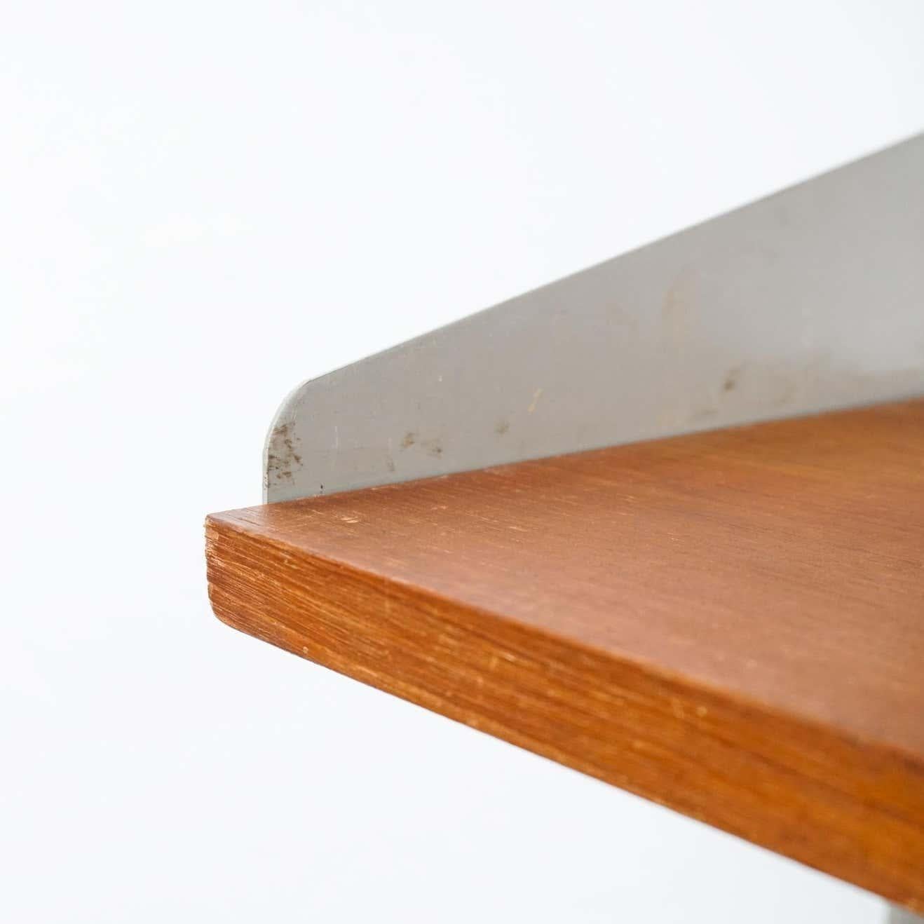 Estante modular de madera y metal moderno de mediados de siglo, hacia 1960 en Bueno estado para la venta en Barcelona, ES
