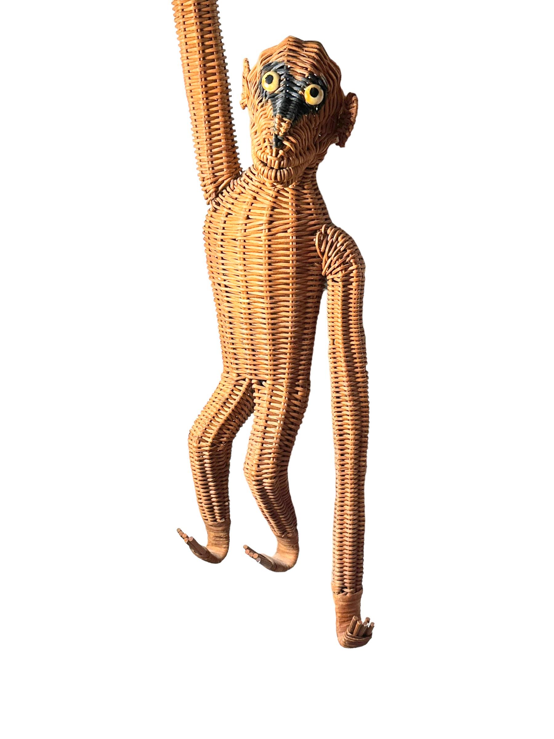 Figure suspendue mi-siècle moderne Monkey Ape Rattan Wicker des années 1970, France en vente 6