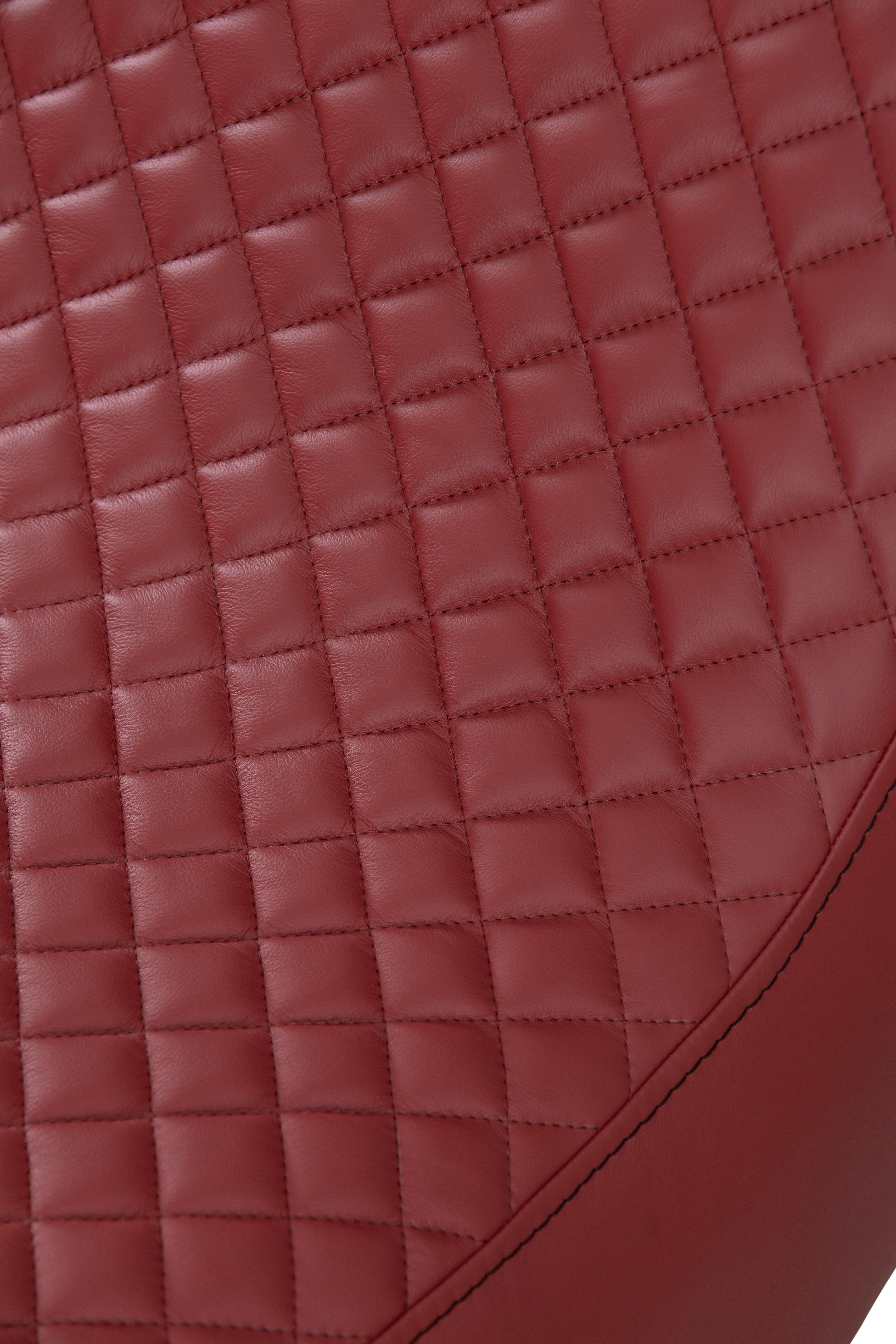 Mid-Century Modern Mons Daybed, Goldlack, Rotes Leder, Handarbeit Greenapple im Angebot 4