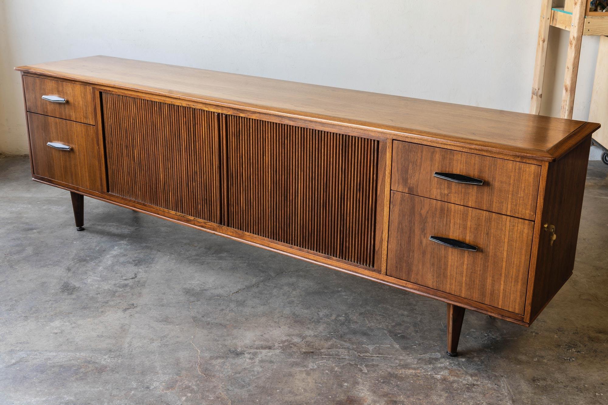 Mid-Century Modern Monteverdi Young Tambour Walnut Sideboard 5