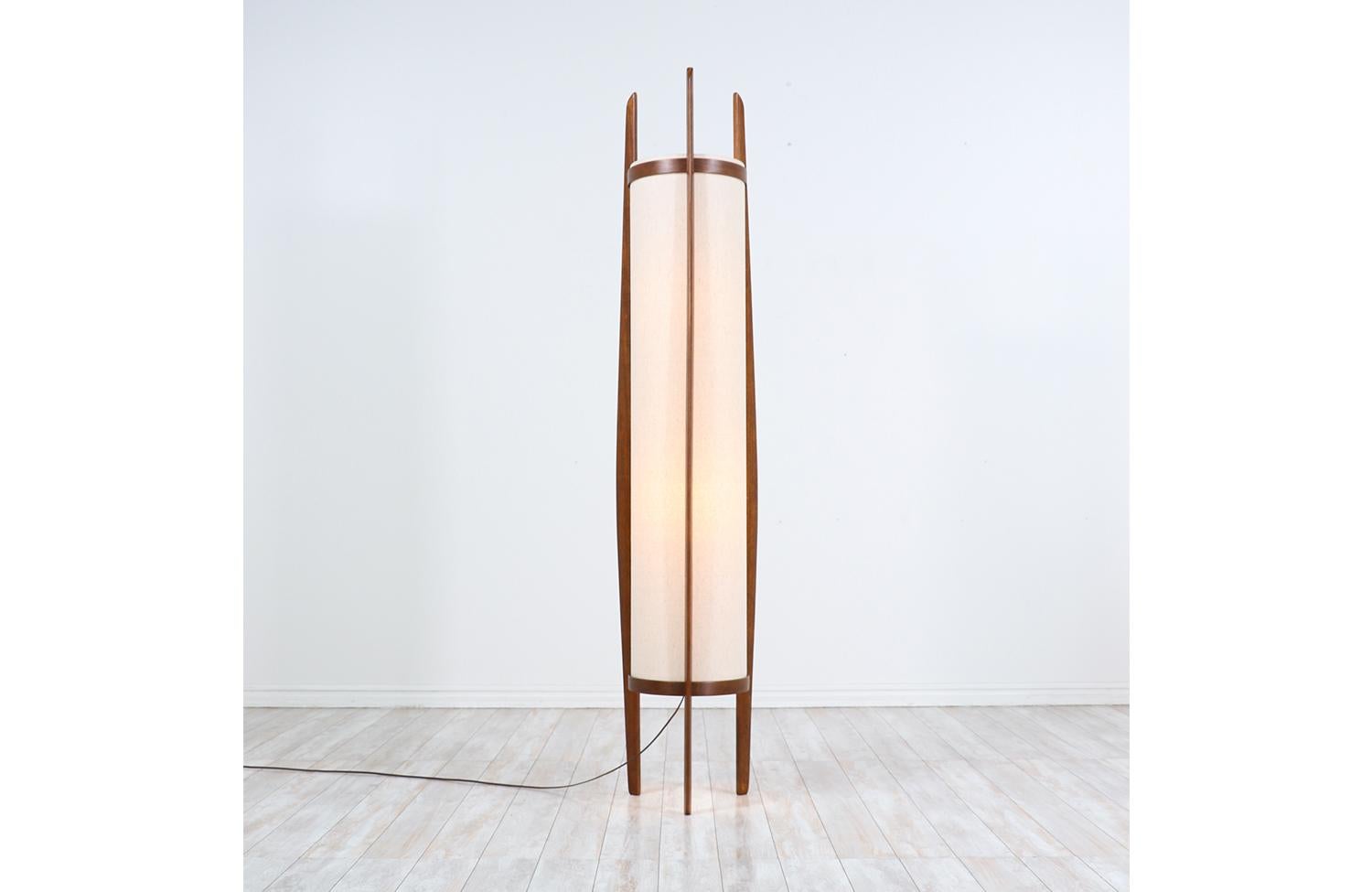 Mid-Century Modern Monumental Sculptural Walnut Floor Lamp by Modeline In Excellent Condition In Los Angeles, CA