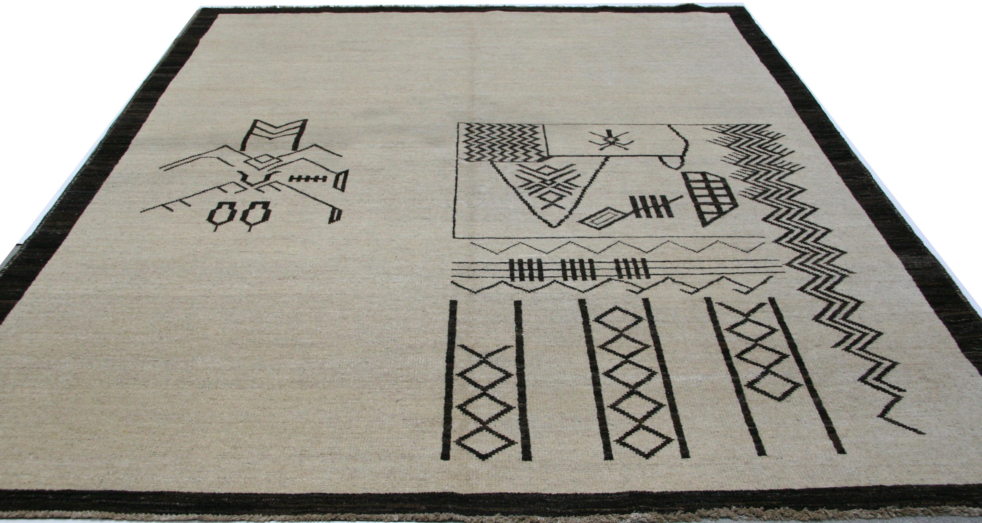 Hand-Knotted Mid-Century Modern Moroccan Design Rug For Sale