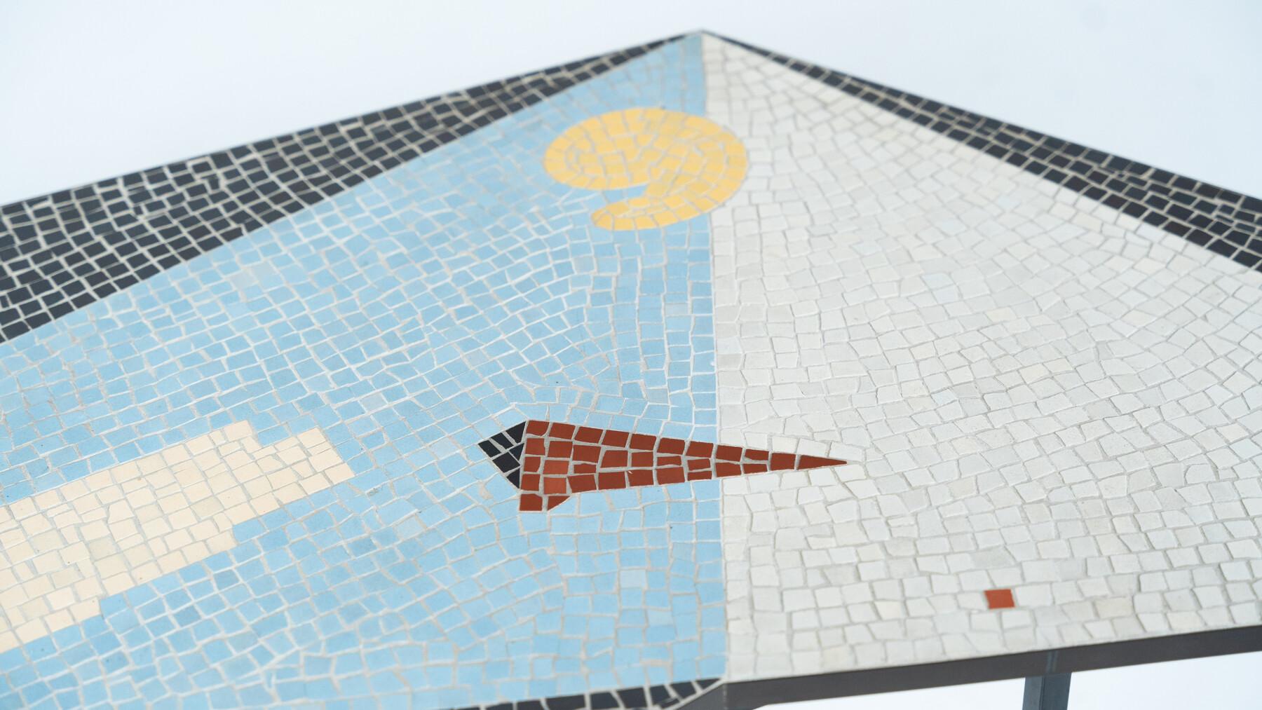 Table d'appoint en mosaïque moderne du milieu du siècle, 1970 en vente 9