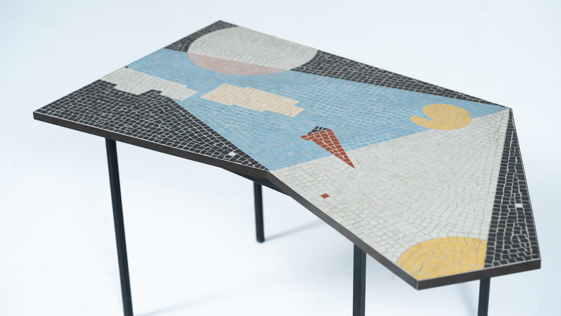 Table d'appoint en mosaïque moderne du milieu du siècle, 1970 en vente 10