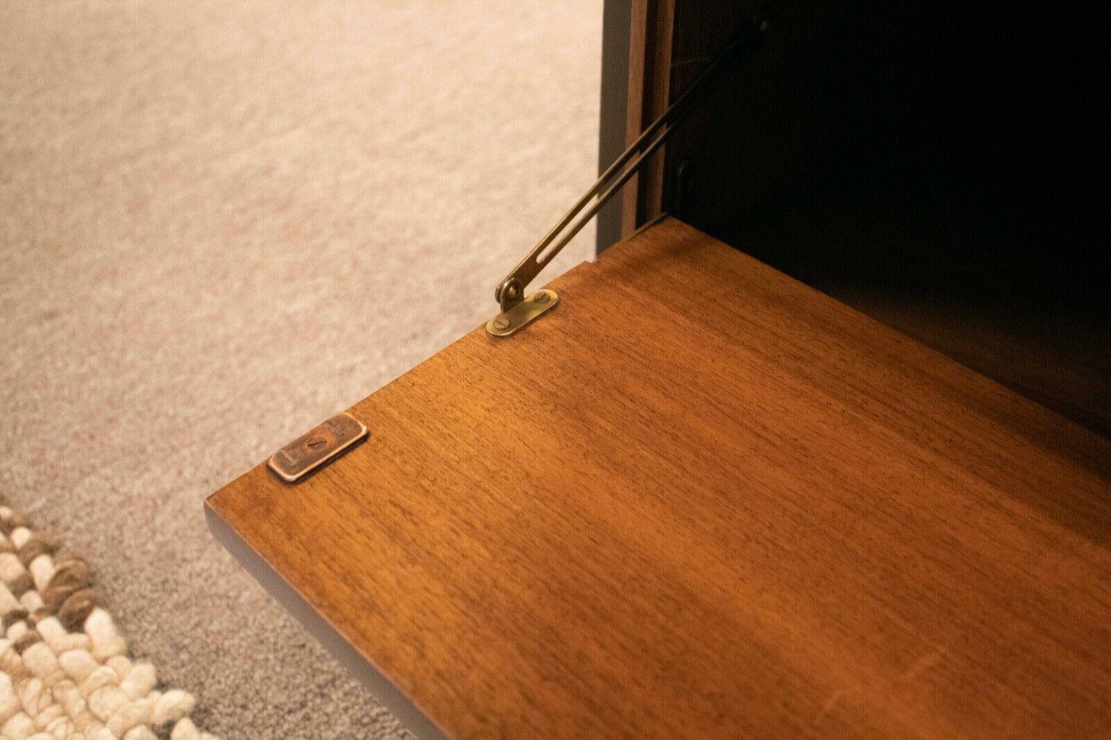 Mid Century Modern Mount Airy Pair of Walnut Nightstands 1
