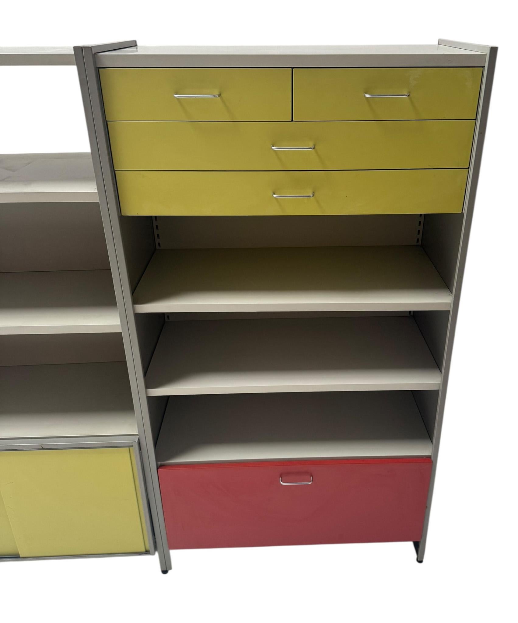 Mid-Century Modern Mehrfarbige 5600 Modulare Schrankwand von Cordemeyer für Gispen im Angebot 7